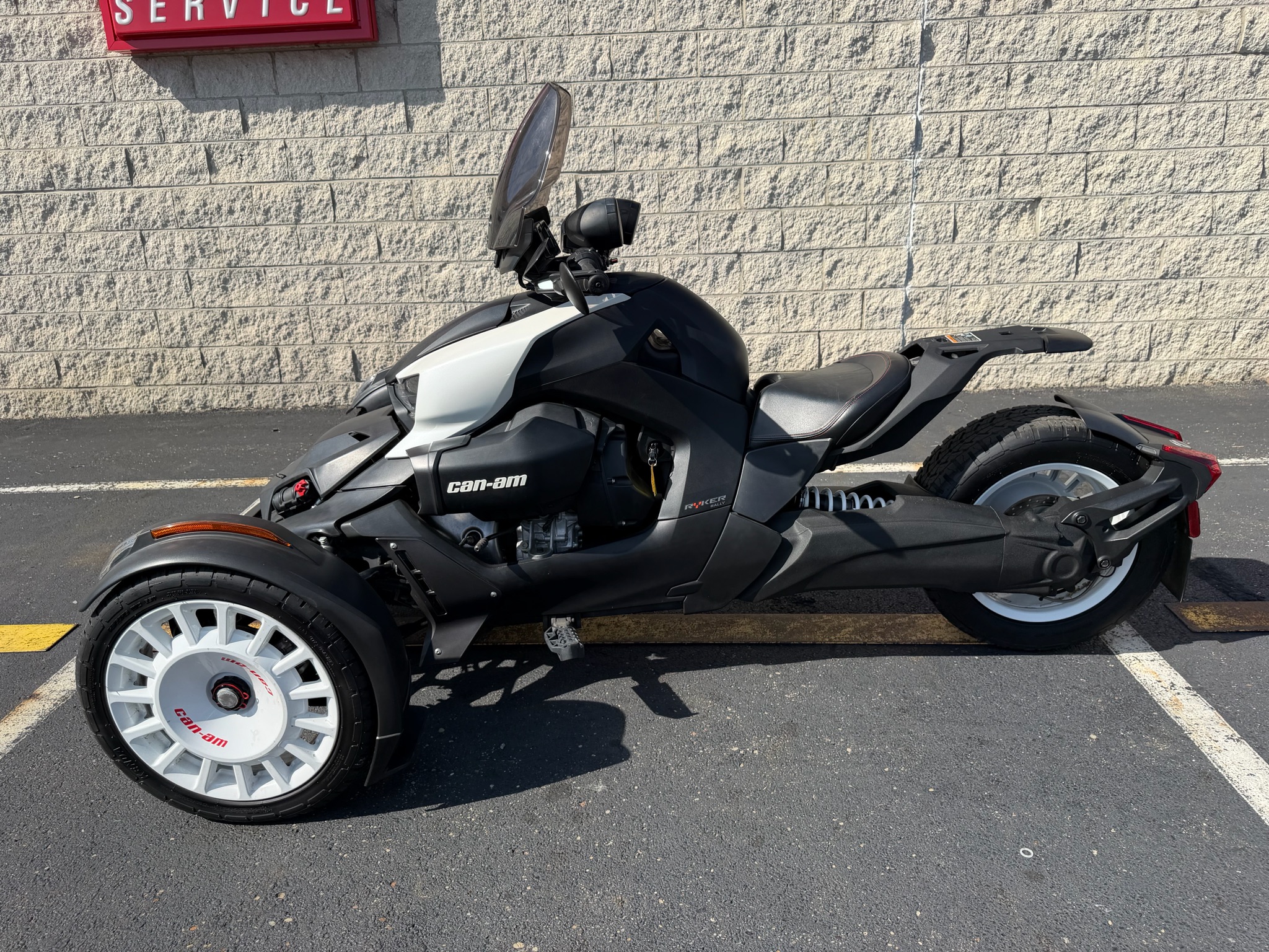 2023 Can-Am™ Ryker 900 ACE 3