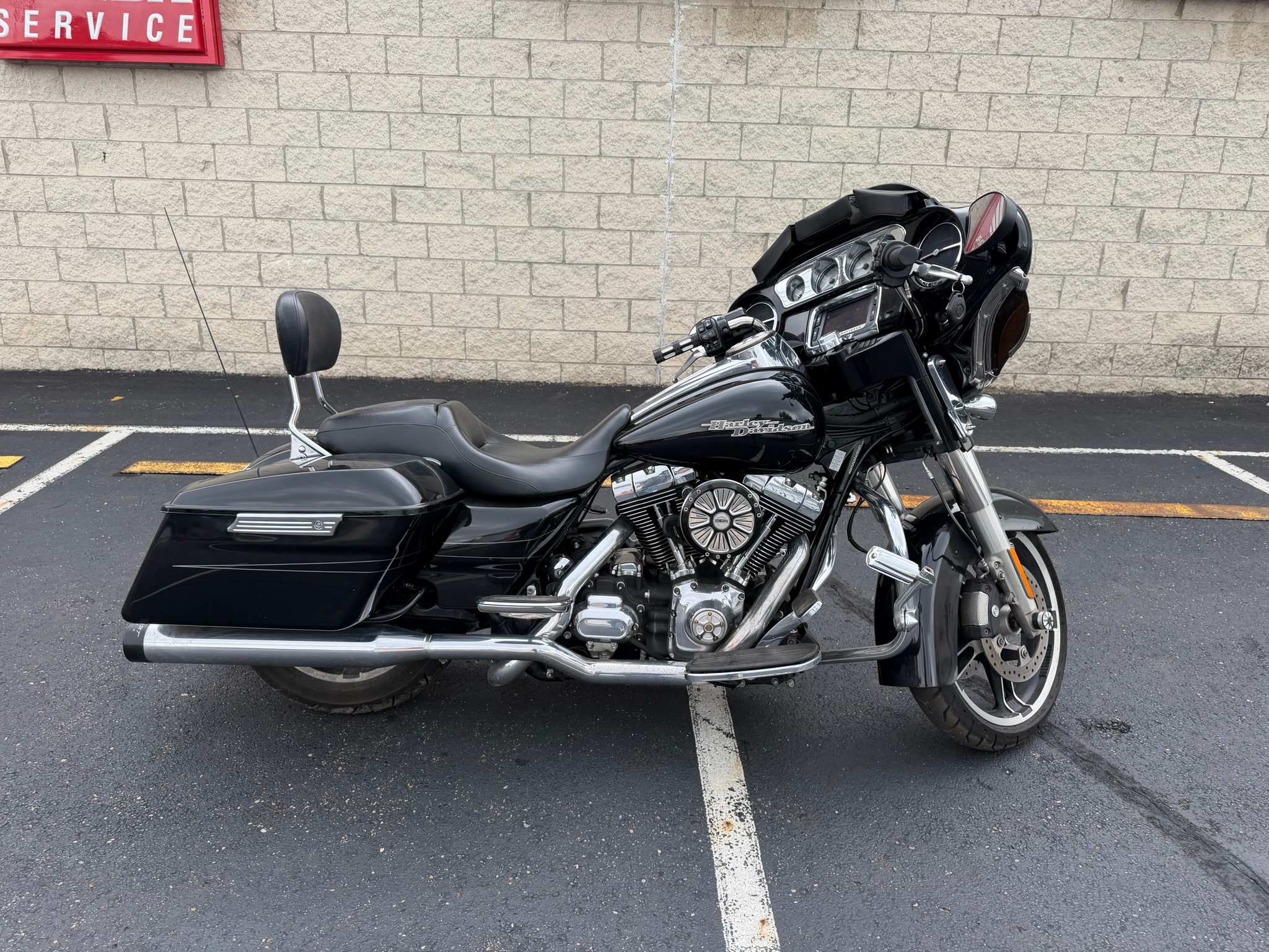 2014 Harley-Davidson Street Glide® Special 1