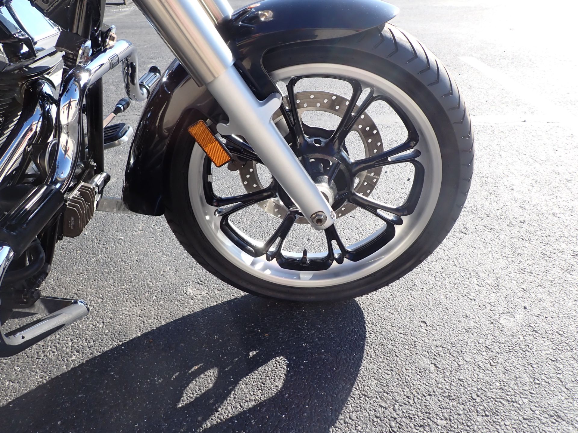 2014 Yamaha V Star 950 in Massillon, Ohio - Photo 2
