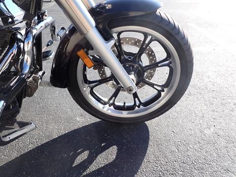 2014 Yamaha V Star 950 in Massillon, Ohio - Photo 2