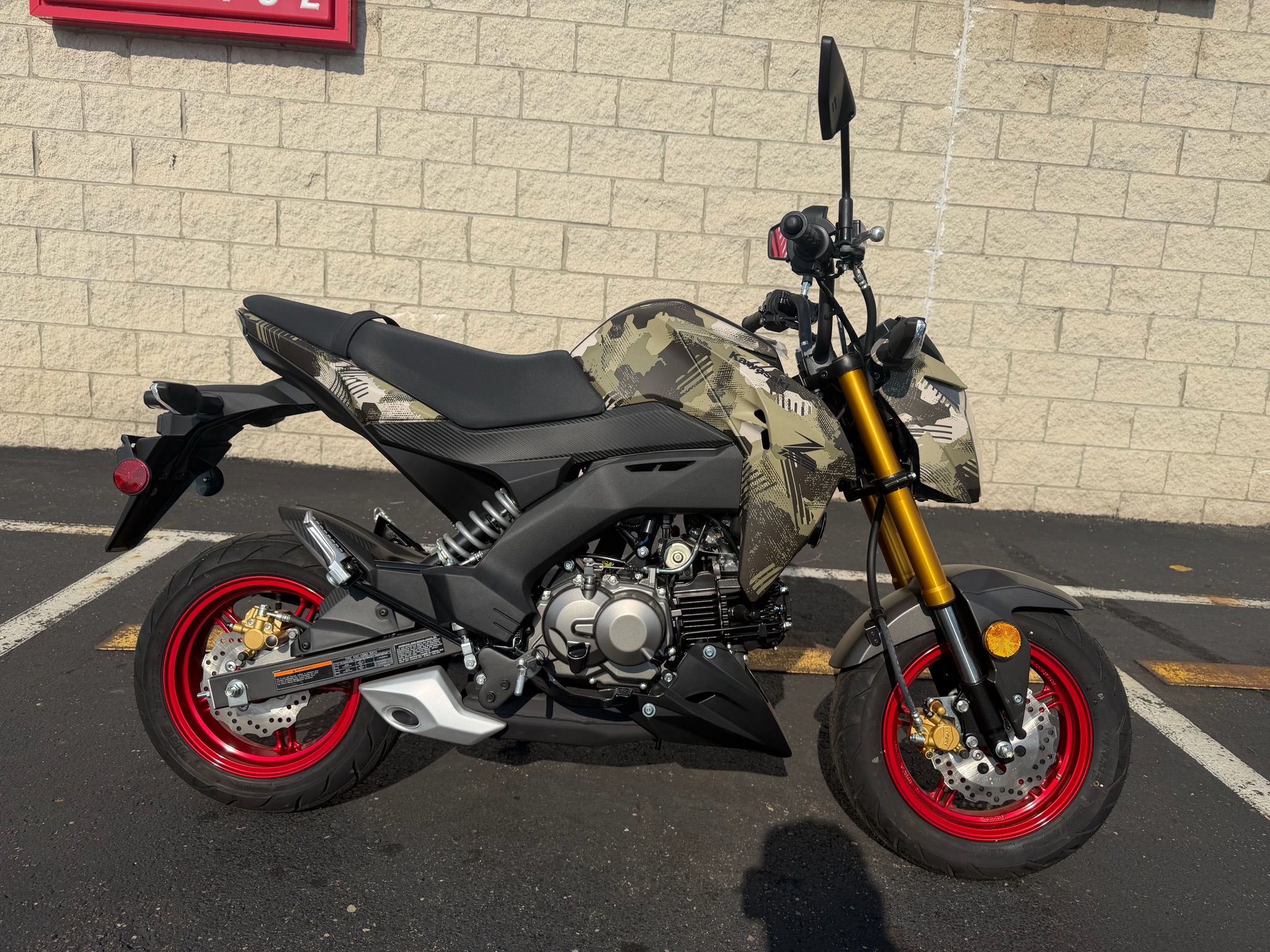 2025 Kawasaki Z125 Pro 1