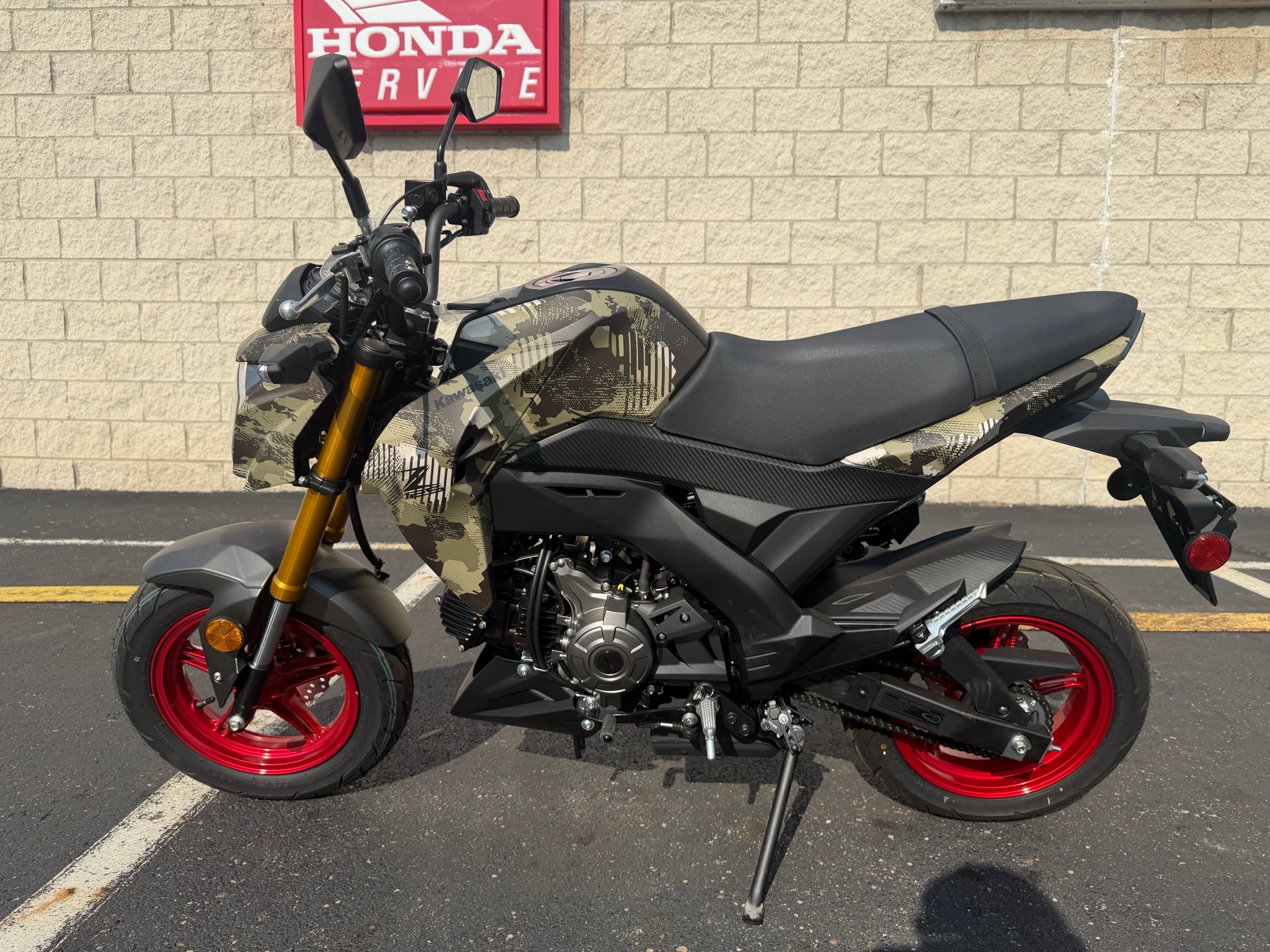 2025 Kawasaki Z125 Pro 10