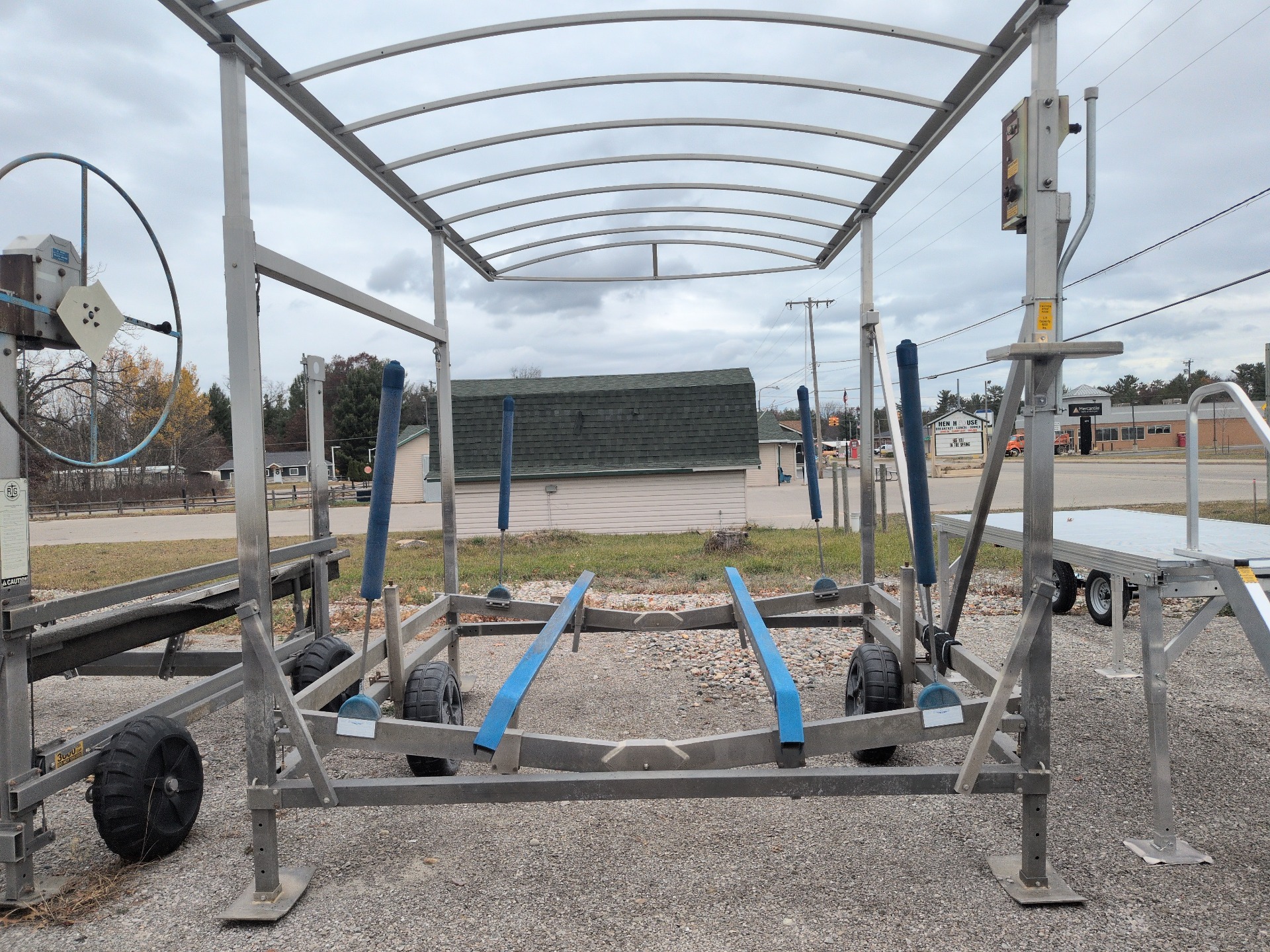 2000 hoist