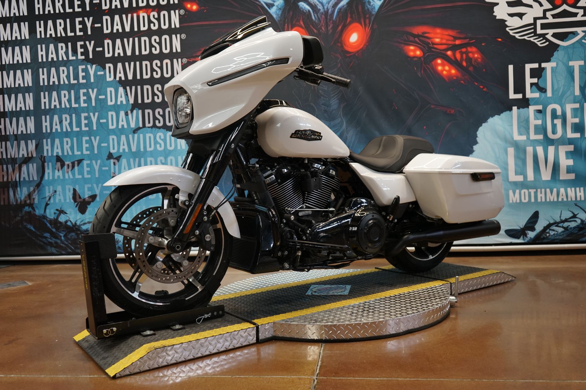 2024 Harley-Davidson Street Glide® 4