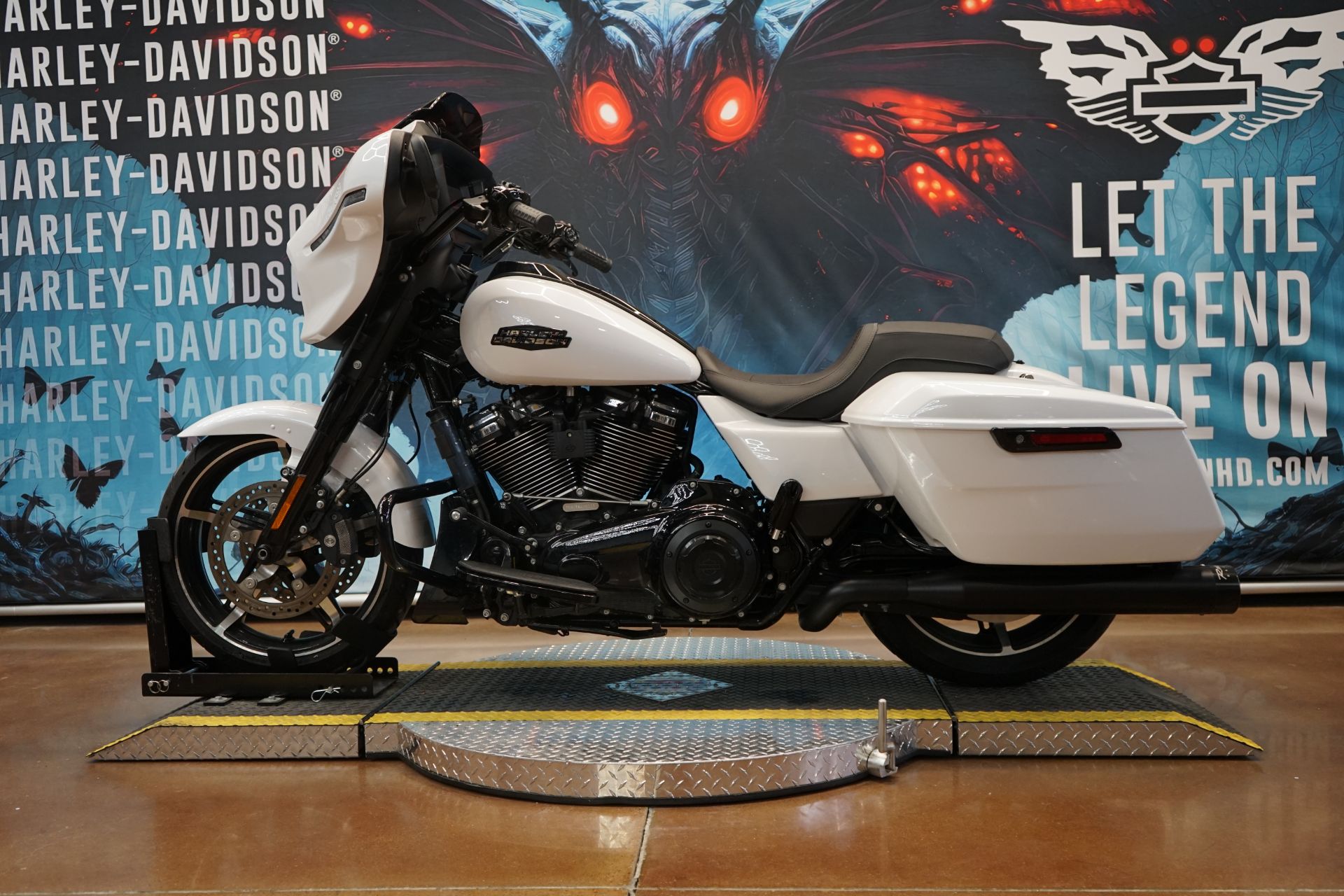 2024 Harley-Davidson Street Glide® 5