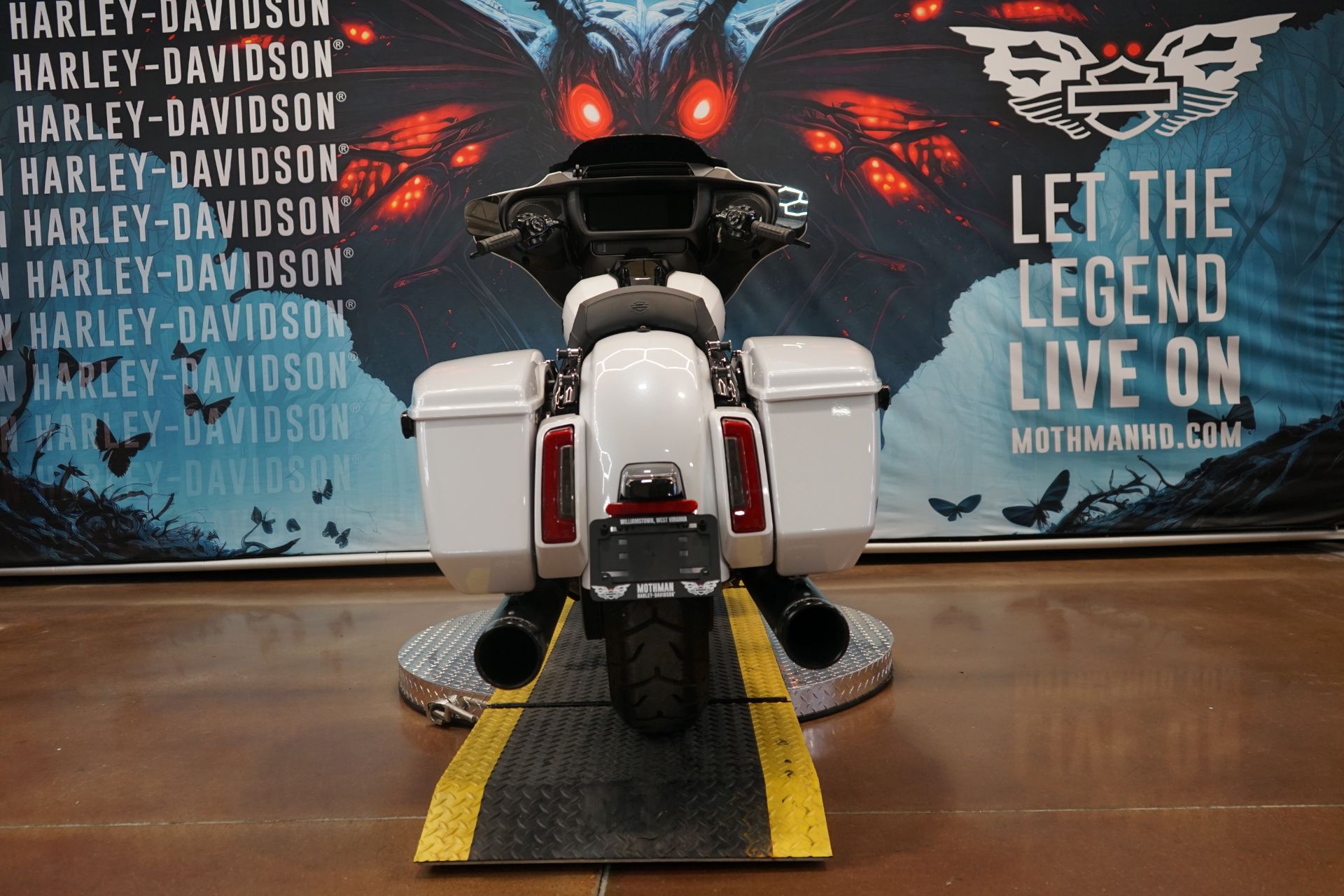 2024 Harley-Davidson Street Glide® 7