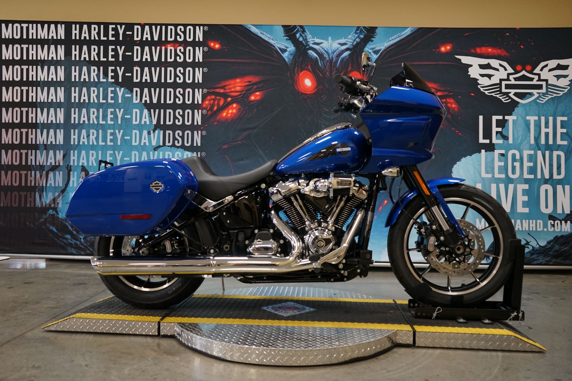 New 2025 Harley-Davidson Low Rider® ST Blue Burst (Chrome Finish