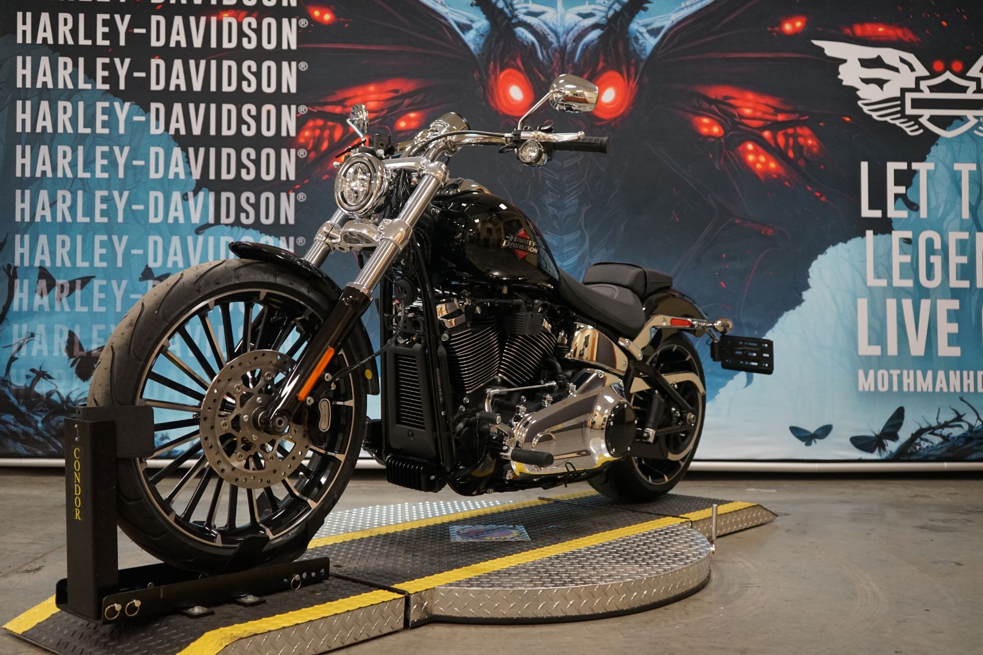 New 2025 Harley-Davidson Breakout® Midnight Firestorm
