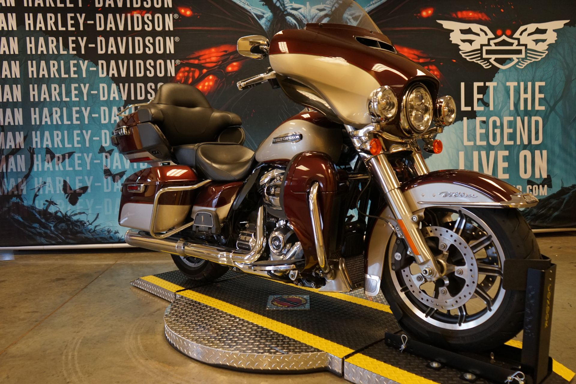 Used 2018 Harley-Davidson Electra Glide® Ultra Classic® Twisted