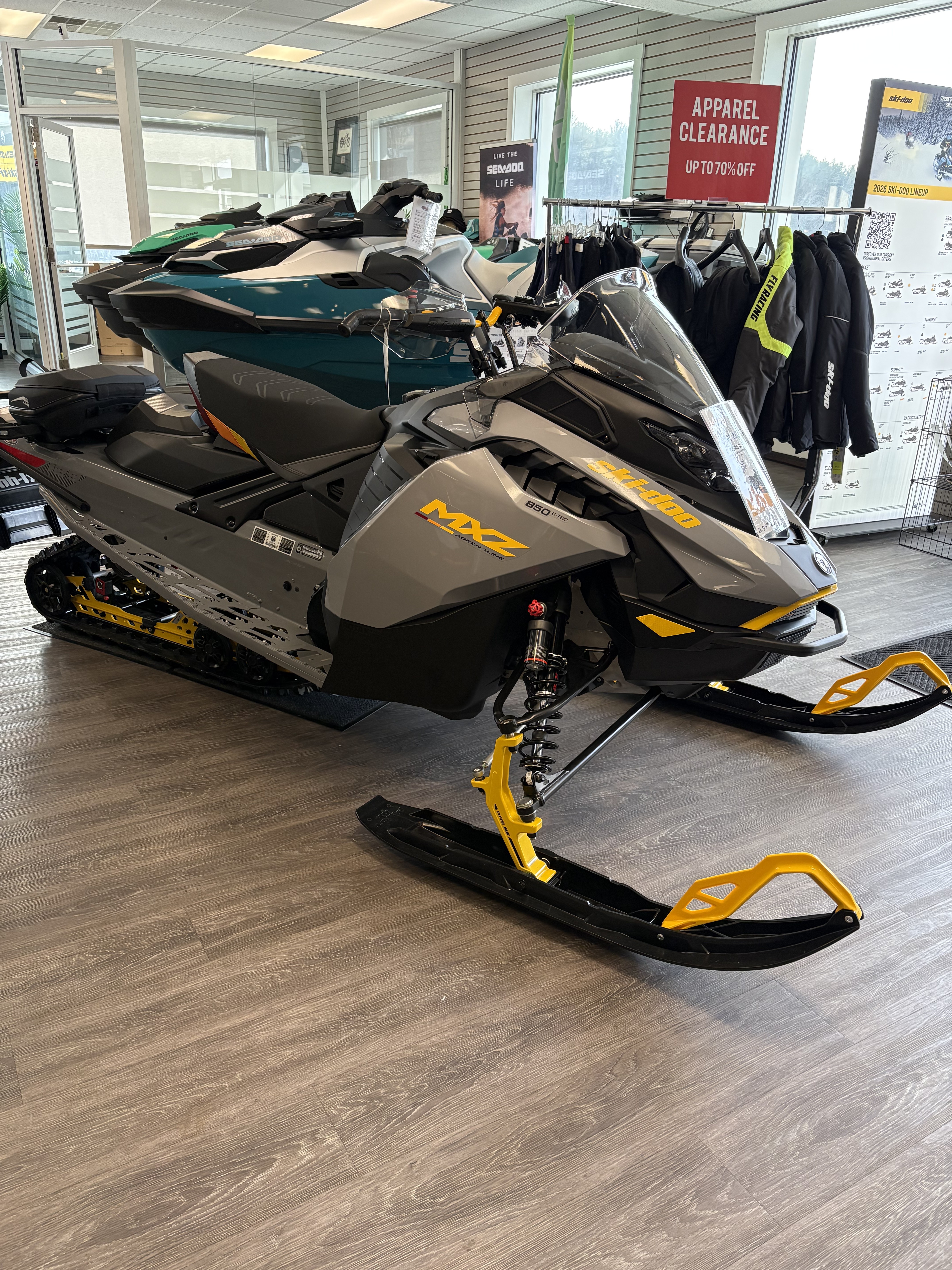 New 2026 Ski-Doo MXZ Adrenaline w/ Blizzard Package 129 850 E-TEC