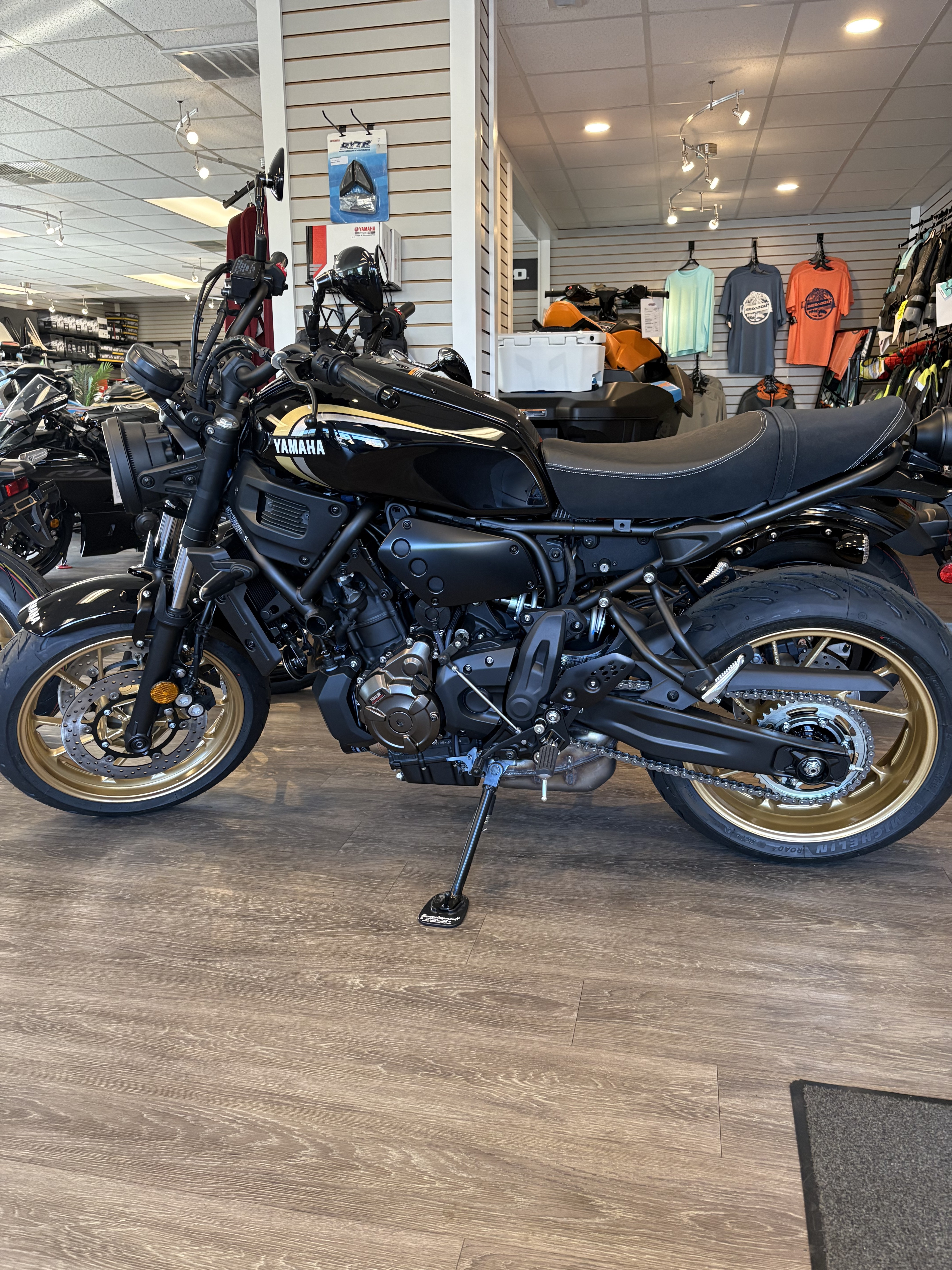 New 2025 Yamaha XSR700, North Billerica MA | Specs, Price, Photos
