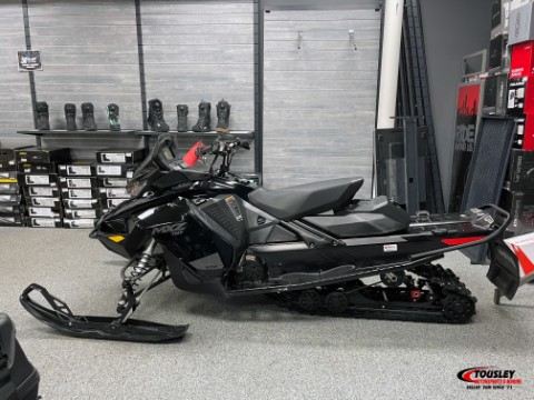 2021 Ski-Doo MXZ TNT 850 E-TEC ES Ripsaw 1.25 — photo 1 of 6