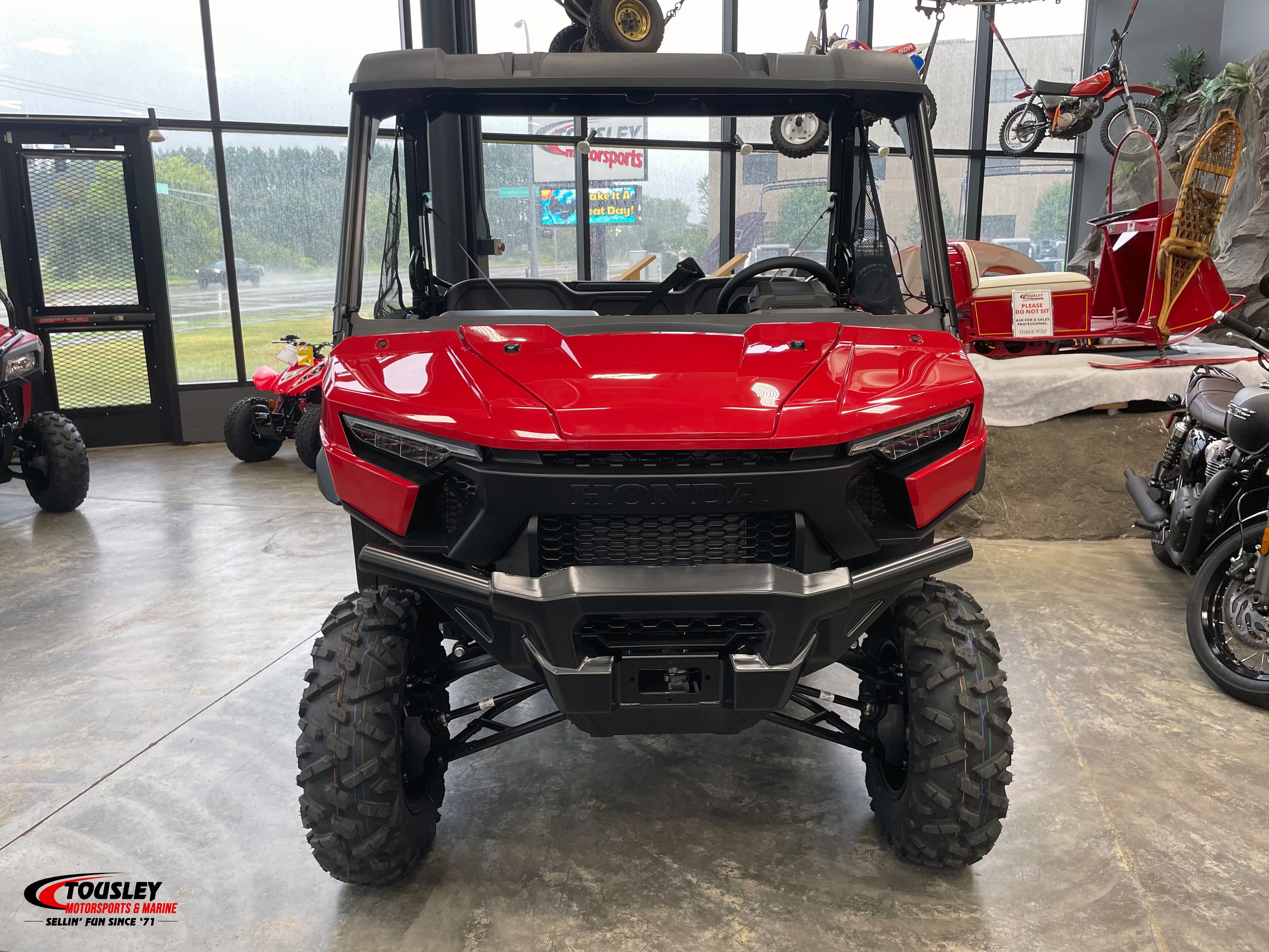 2026 Honda Pioneer 1000 Deluxe 6