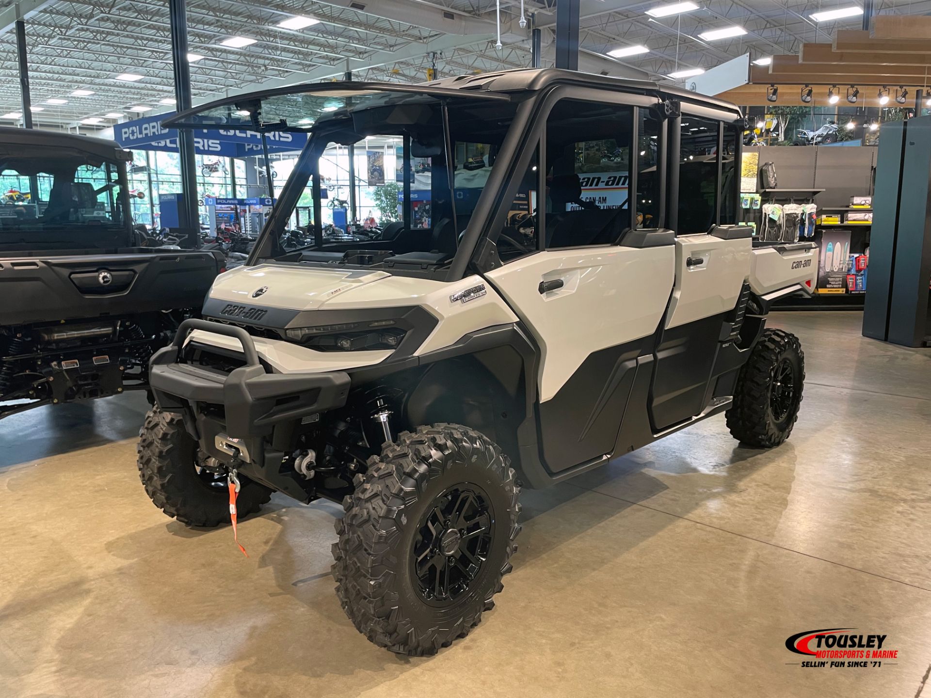 2026 Can-Am™ Defender MAX Limited HD11 6