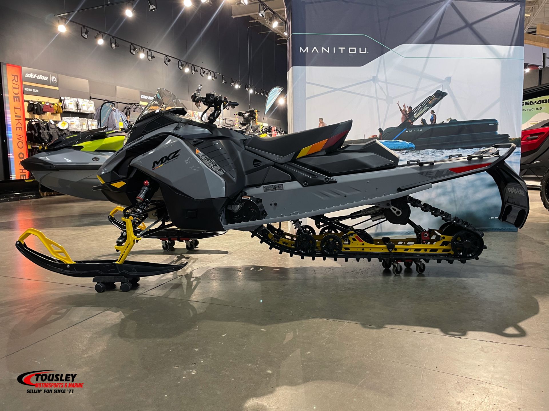 New 2025 Ski-Doo MXZ Adrenaline w/ Blizzard Package 137 850 E-TEC