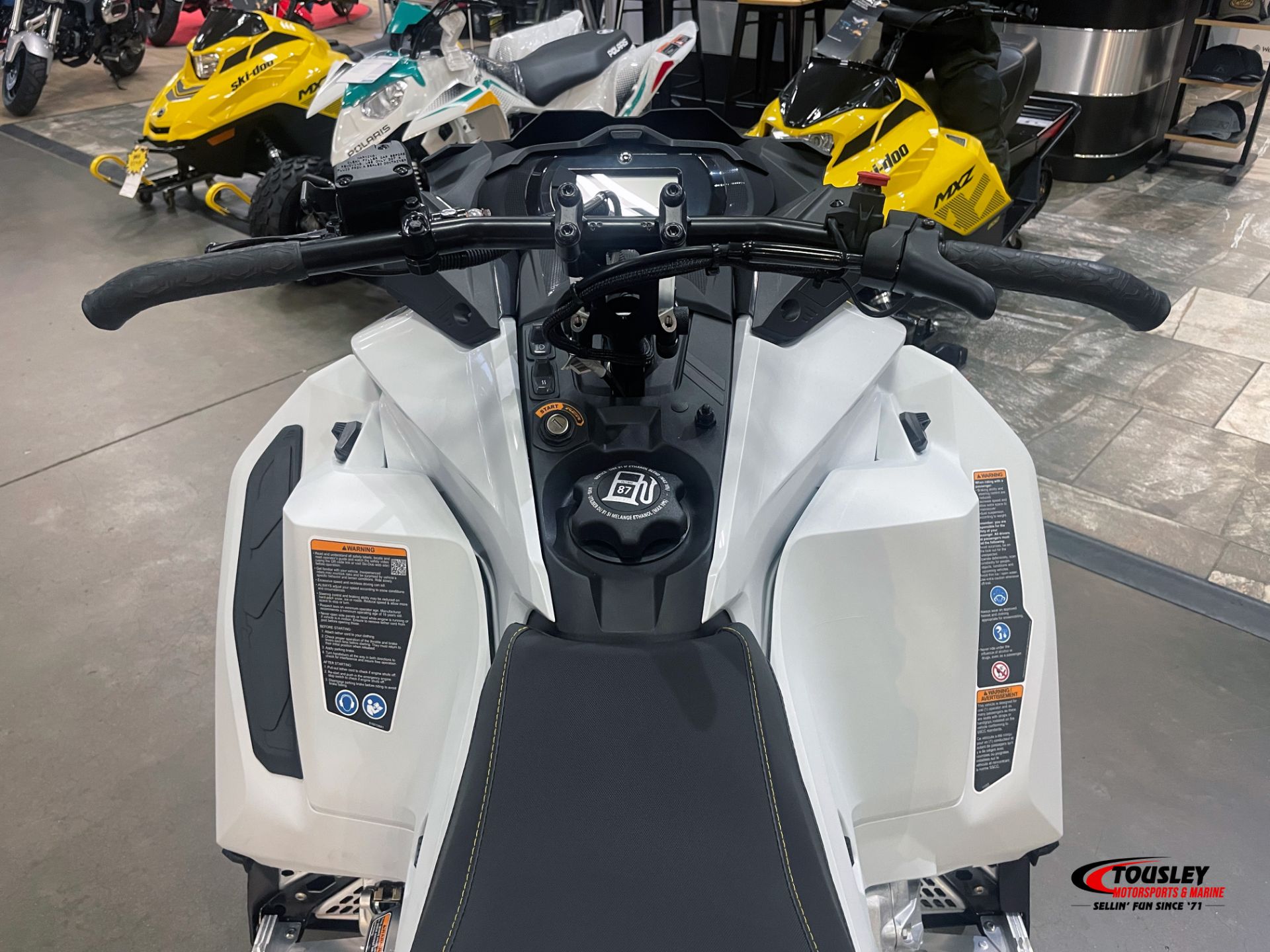 2025 Ski-Doo MXZ NEO 600 EFI ES Cobra 1.0 5