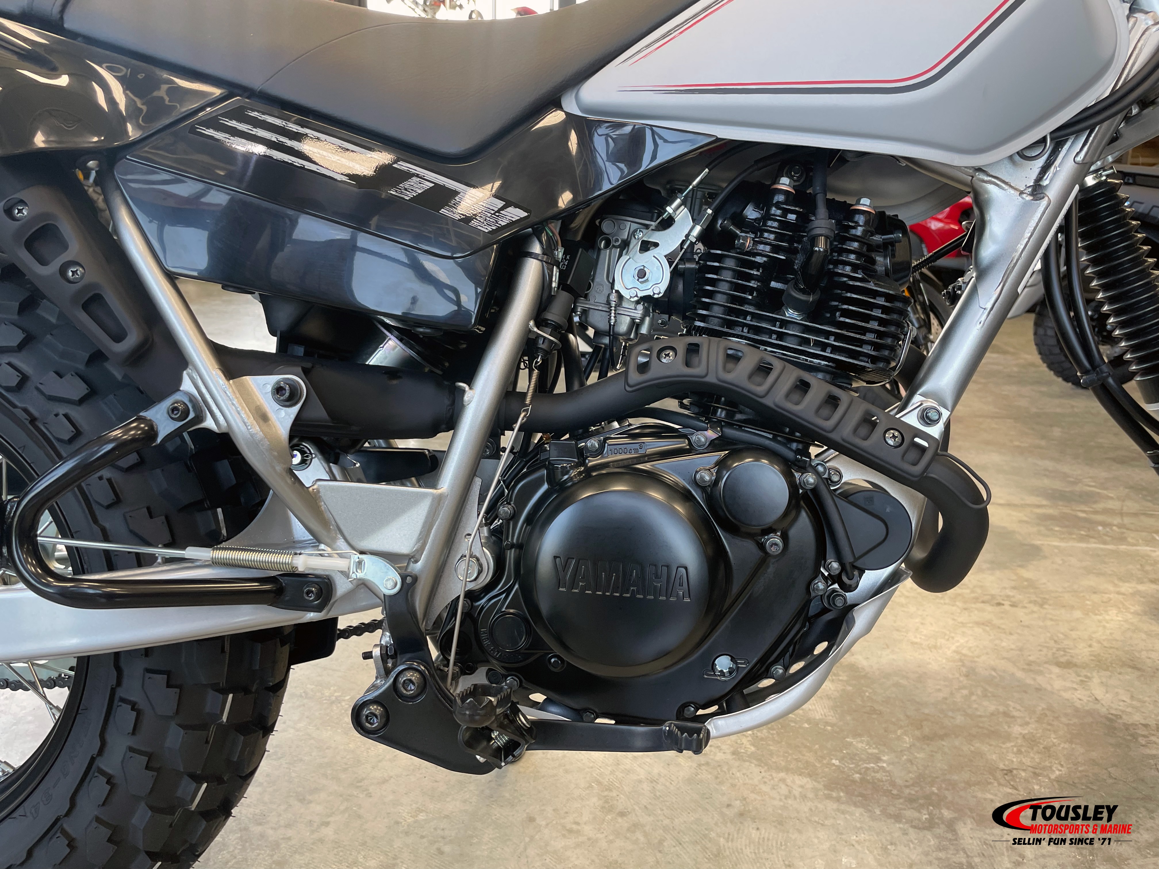 2027 Yamaha TW200 3