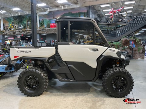 2026 Can-Am Defender Limited HD11