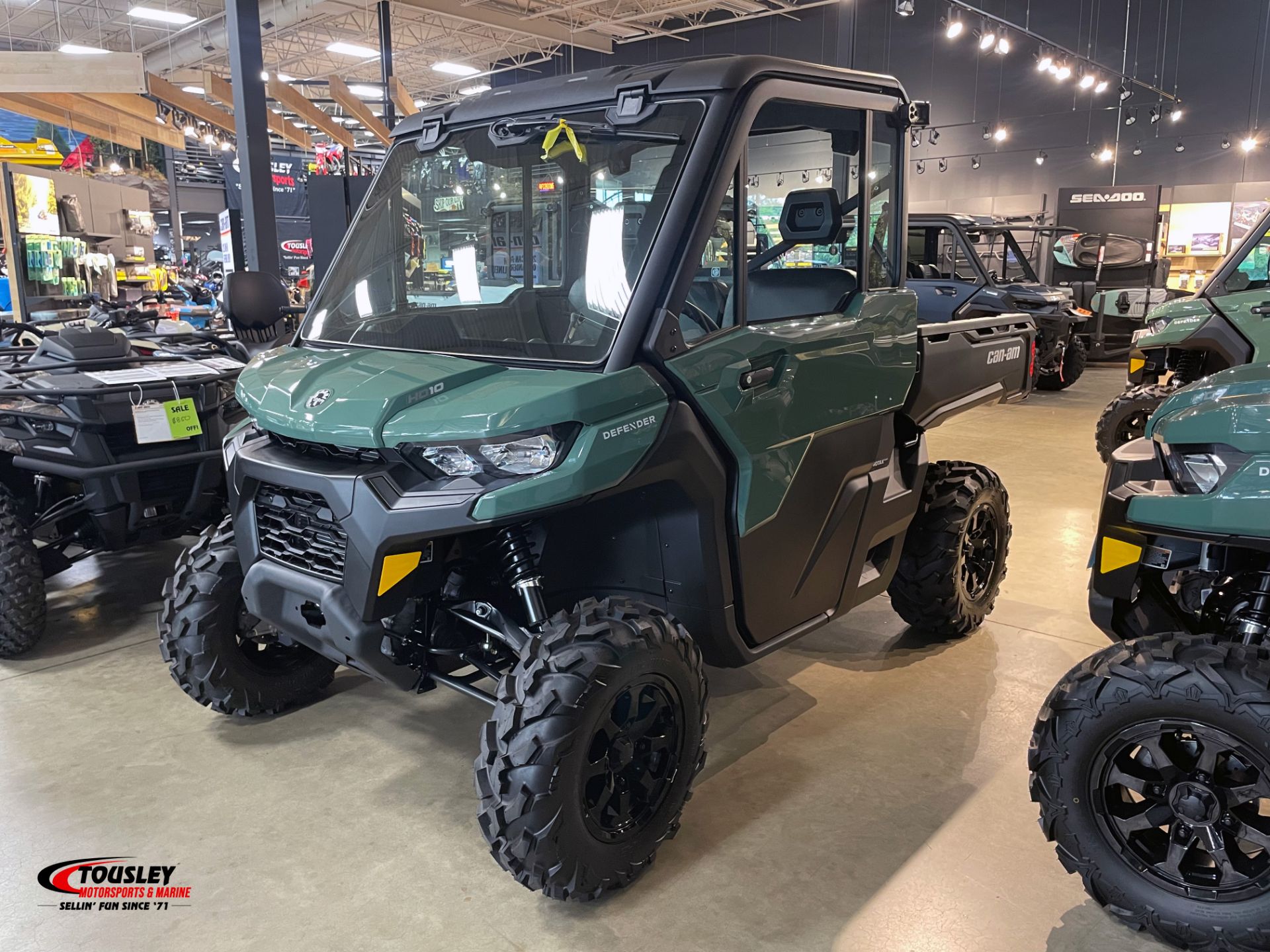 2026 Can-Am™ Defender DPS CAB HD10 5