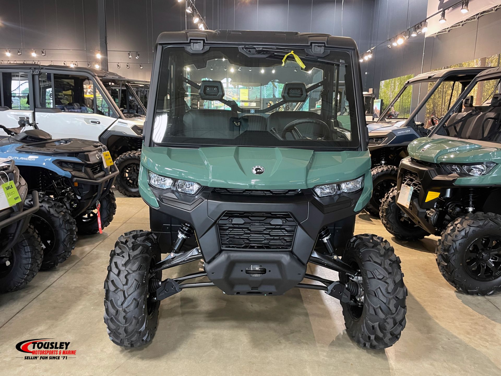 2026 Can-Am™ Defender DPS CAB HD10 6