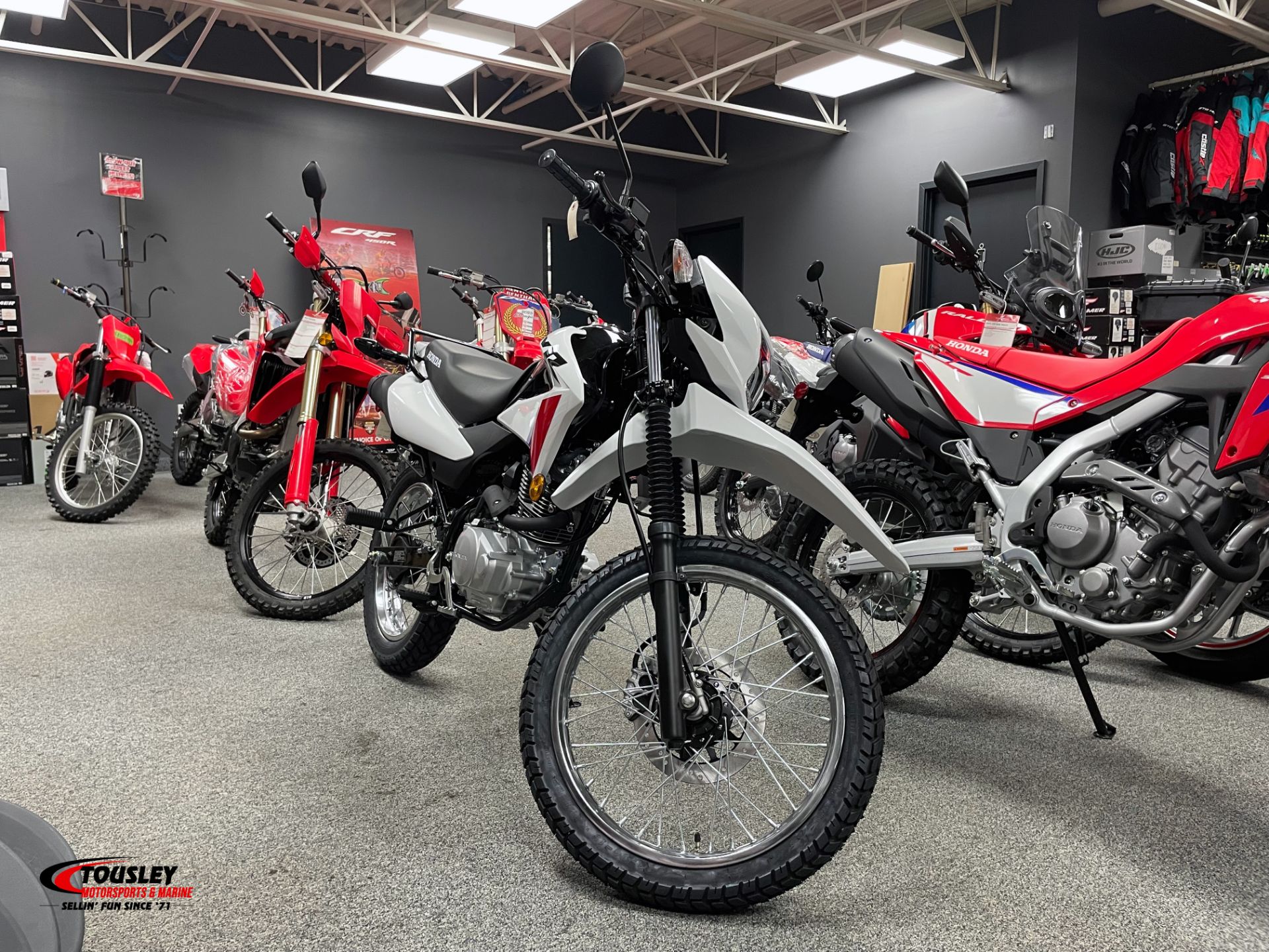 2025 Honda XR150L 4