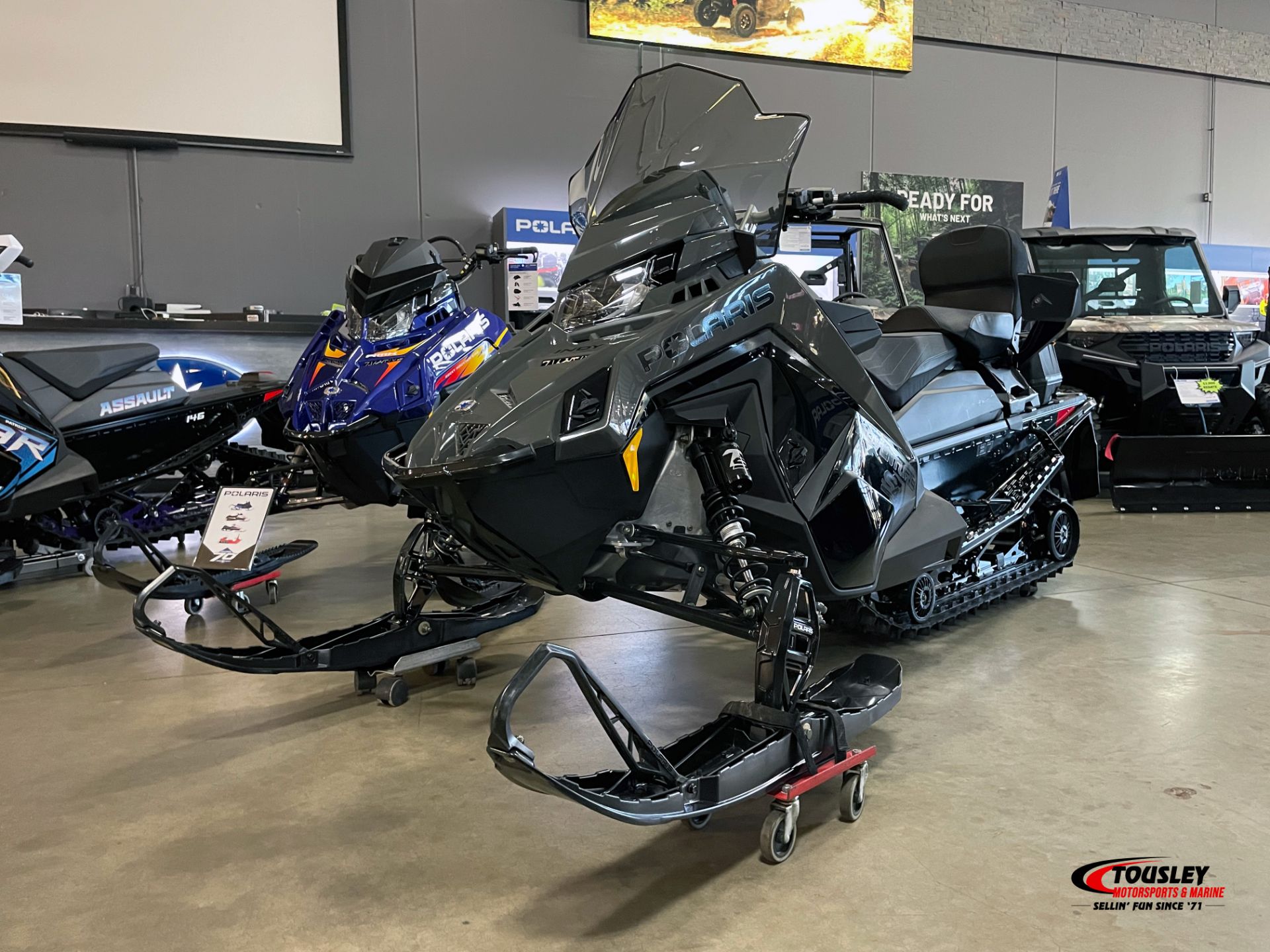 2025 Polaris ProStar S4 INDY Adventure 137 SC ES 4