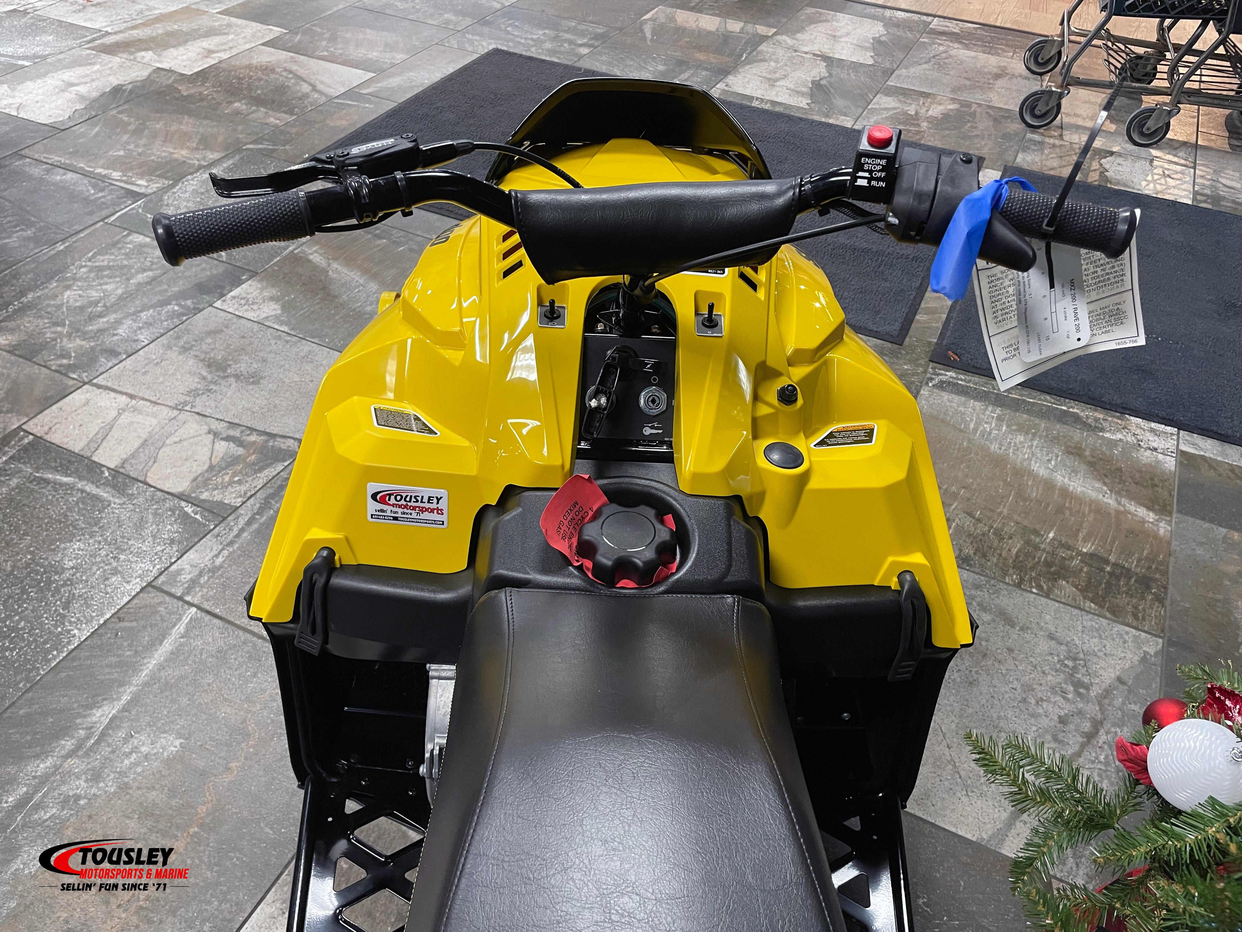 2027 Ski-Doo MXZ 200 ES Cobra 1.0 5