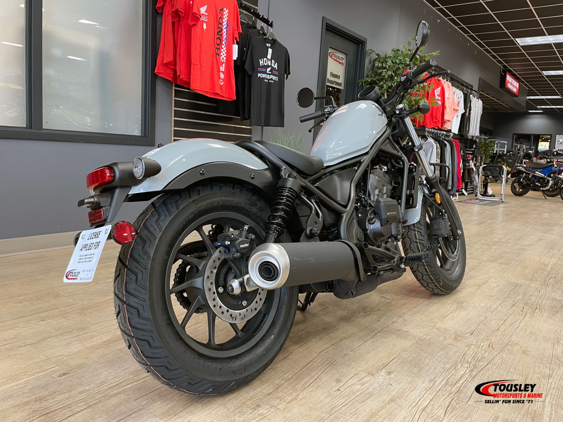 2026 Honda Rebel 300 E-Clutch 2