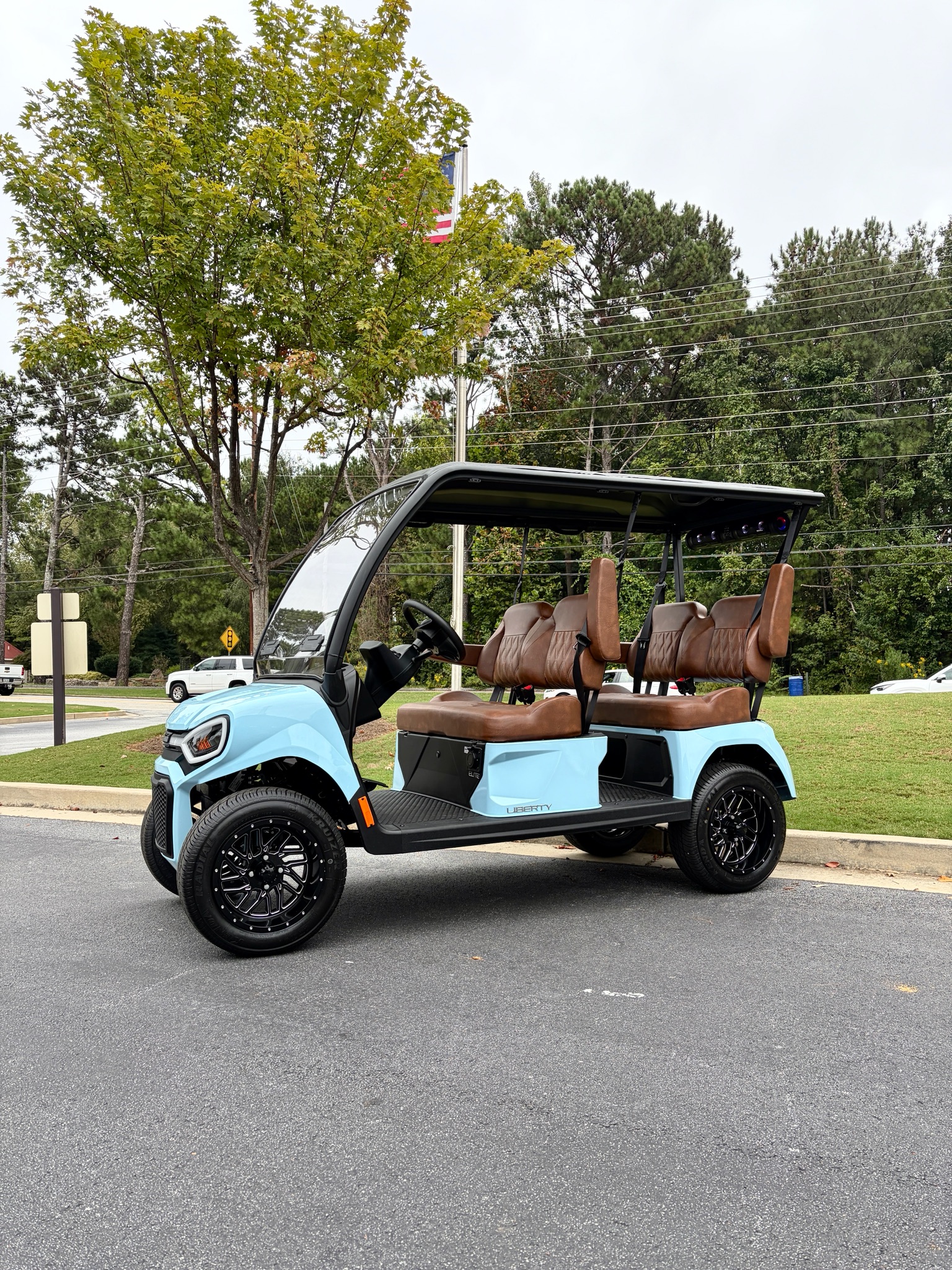 2027 E-Z-GO Liberty 4F XTL ELiTE Lithium Powertrain