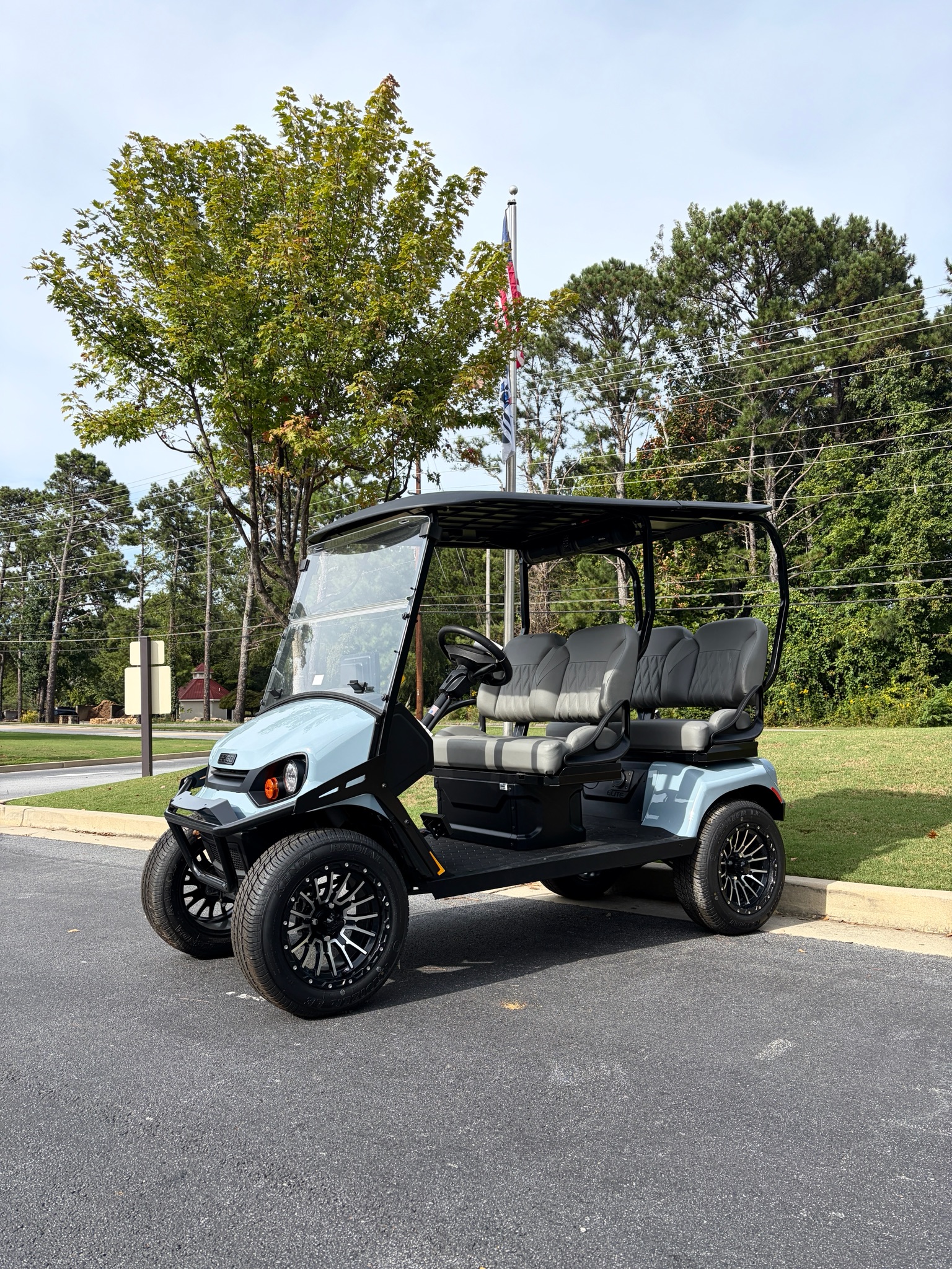2026 E-Z-GO Liberty Summit XTL ELiTE Lithium