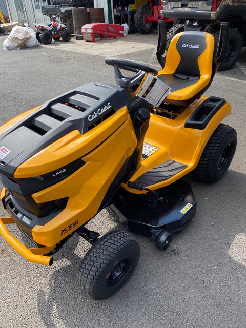 New 2023 Cub Cadet XT2 LX42 42 in. Kohler 7000 Series HD 20 hp