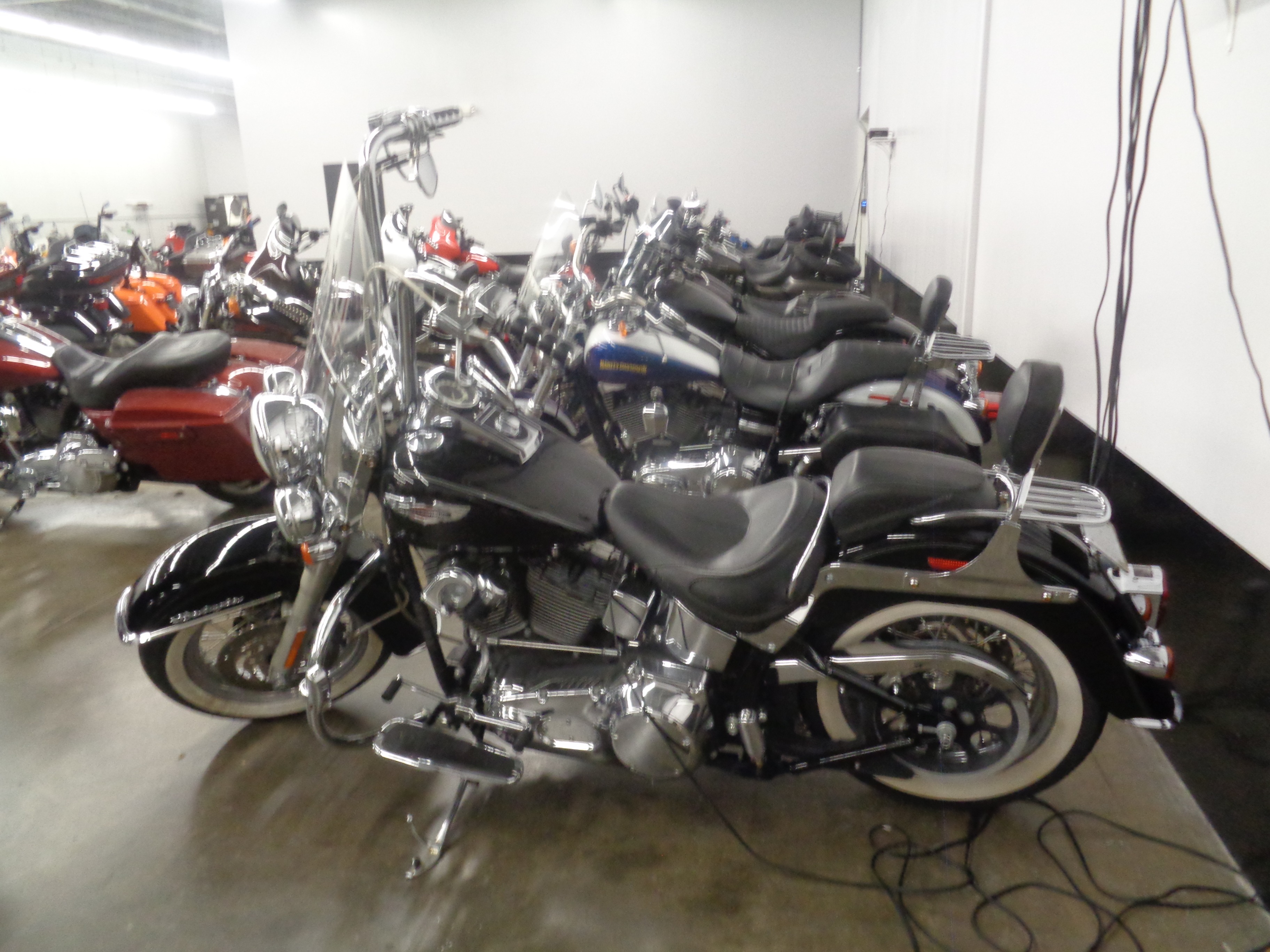 2006 Harley-Davidson Softail® Deluxe 2