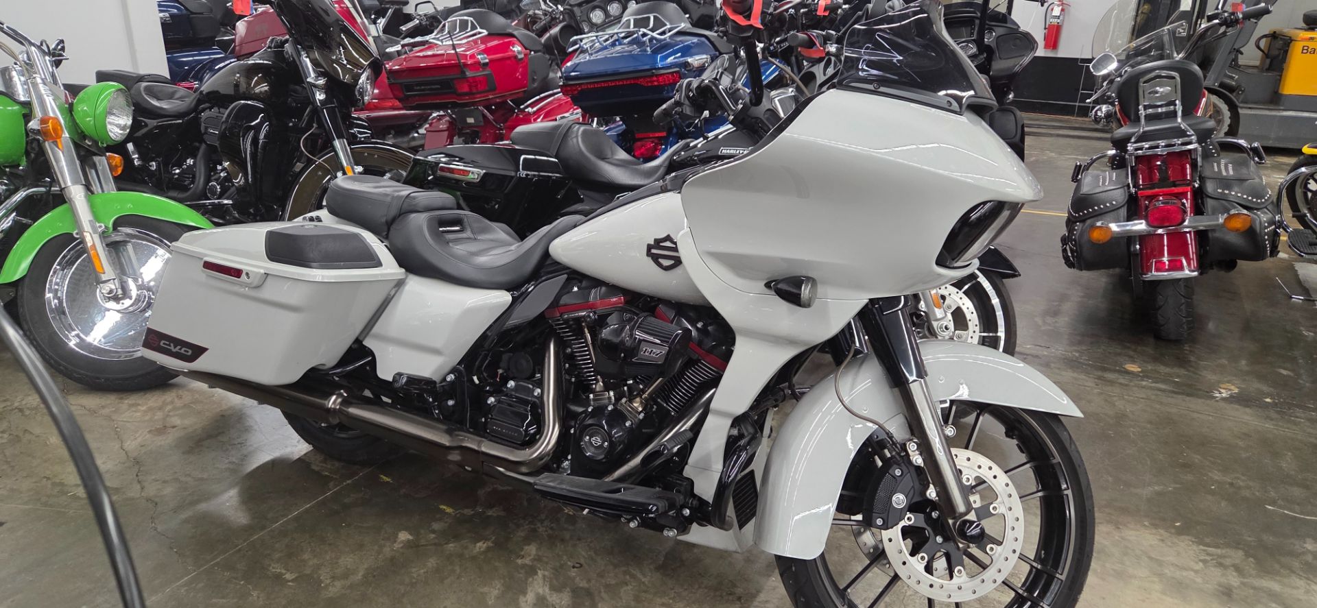 Harley-Davidson CVO Road Glide Image