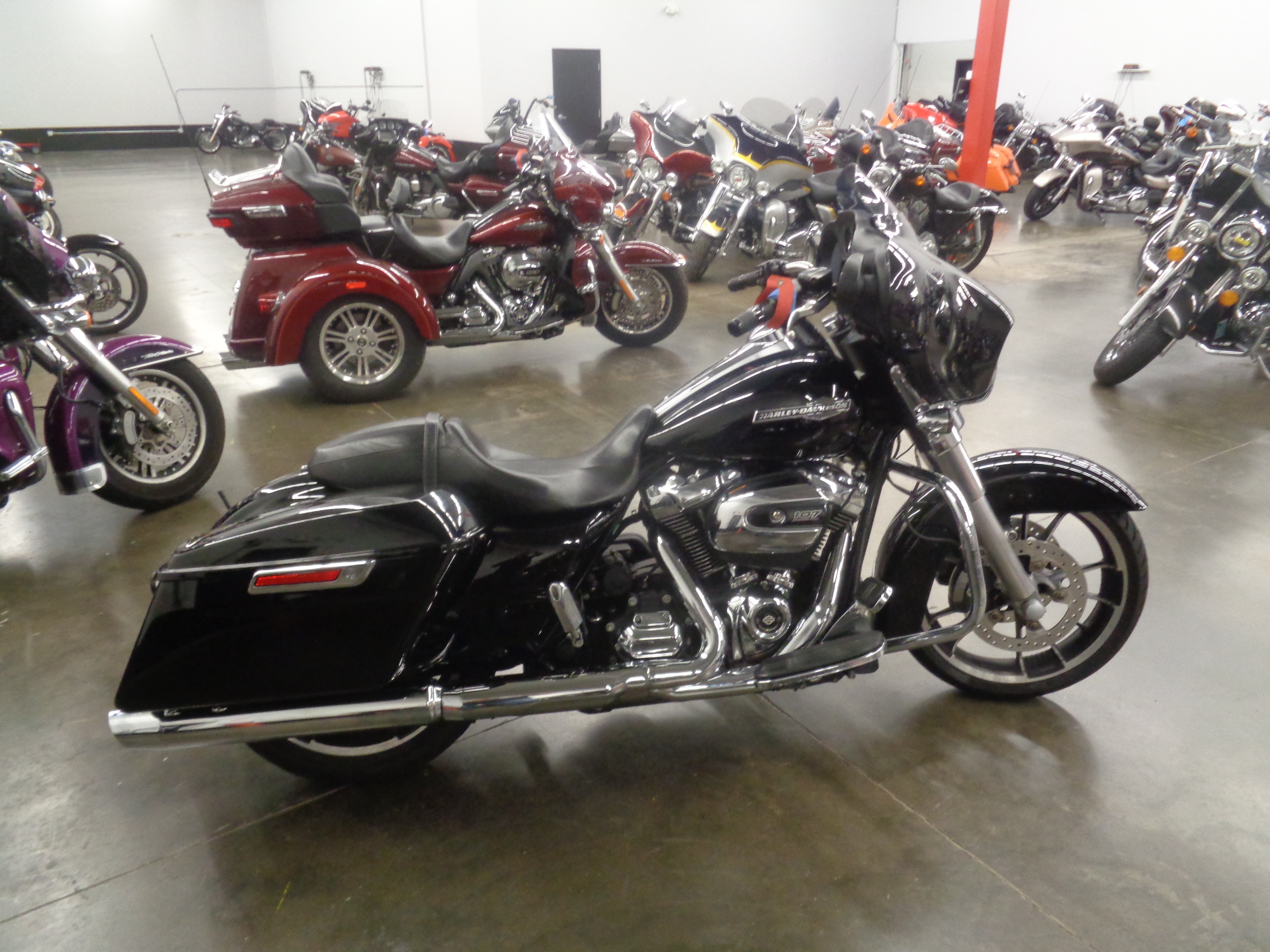 Harley-Davidson Street Glide Image