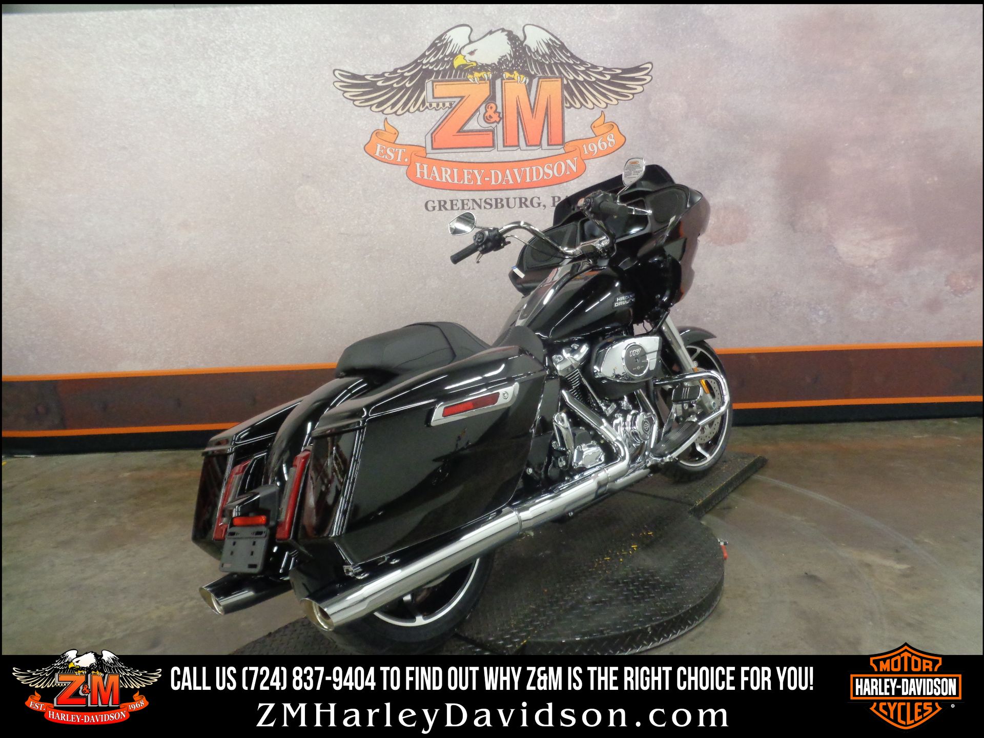 パーレー New 2025 Harley-Davidson Road Glide® Motorcycle - Specs