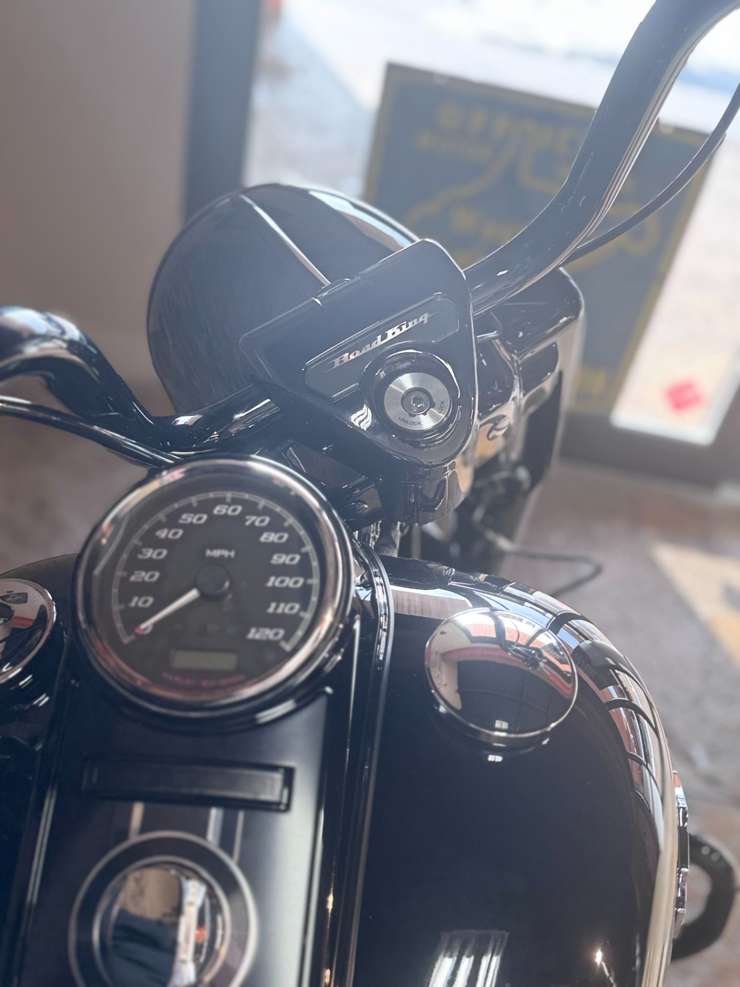 2025 Harley-Davidson Road King® Special 6