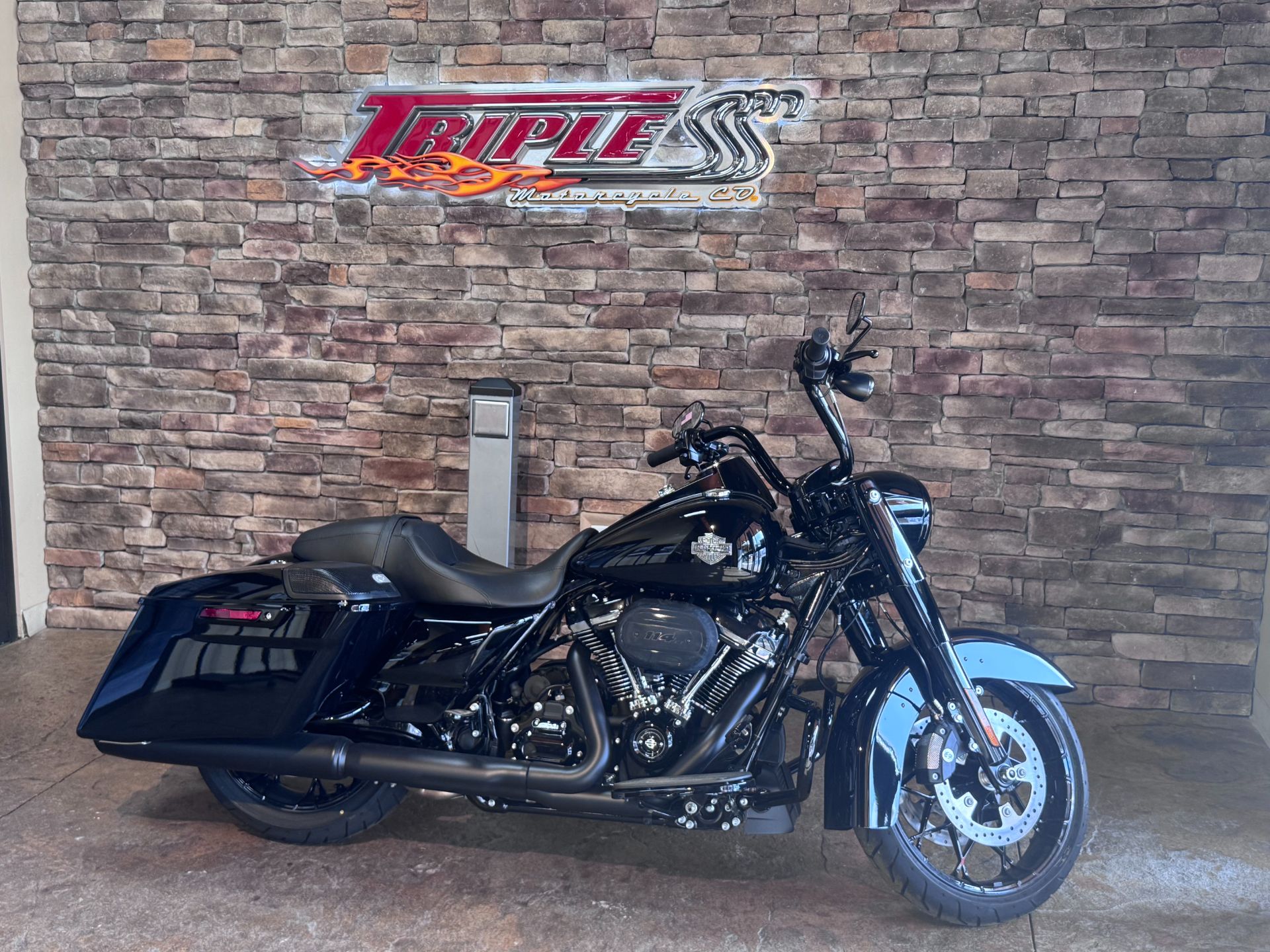 2025 Harley-Davidson Road King® Special 8