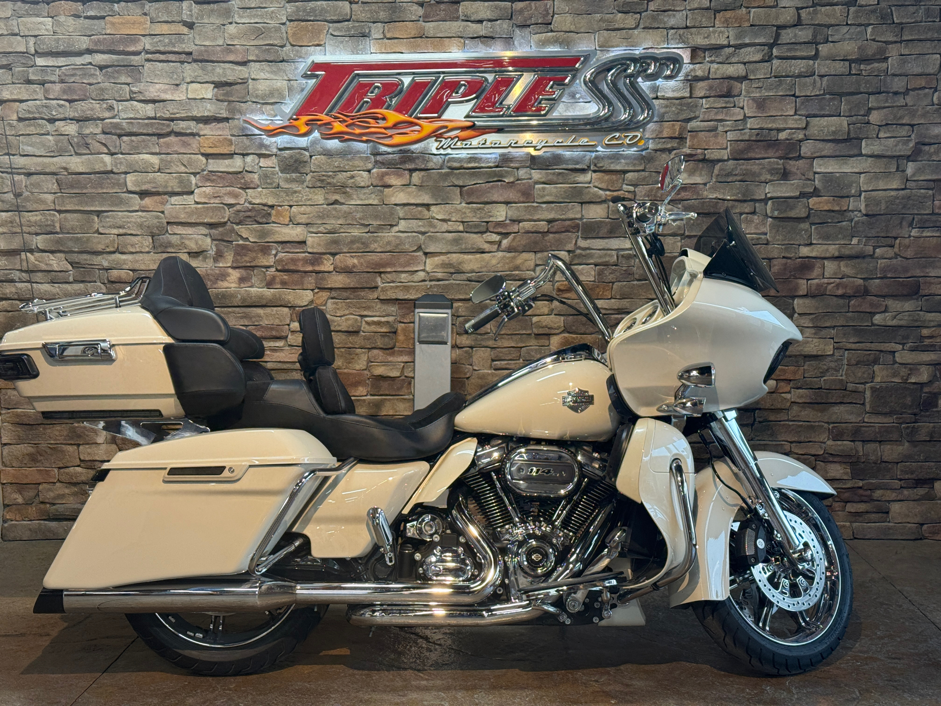Used 2022 Harley-Davidson Road Glide® Special White Sand Pearl
