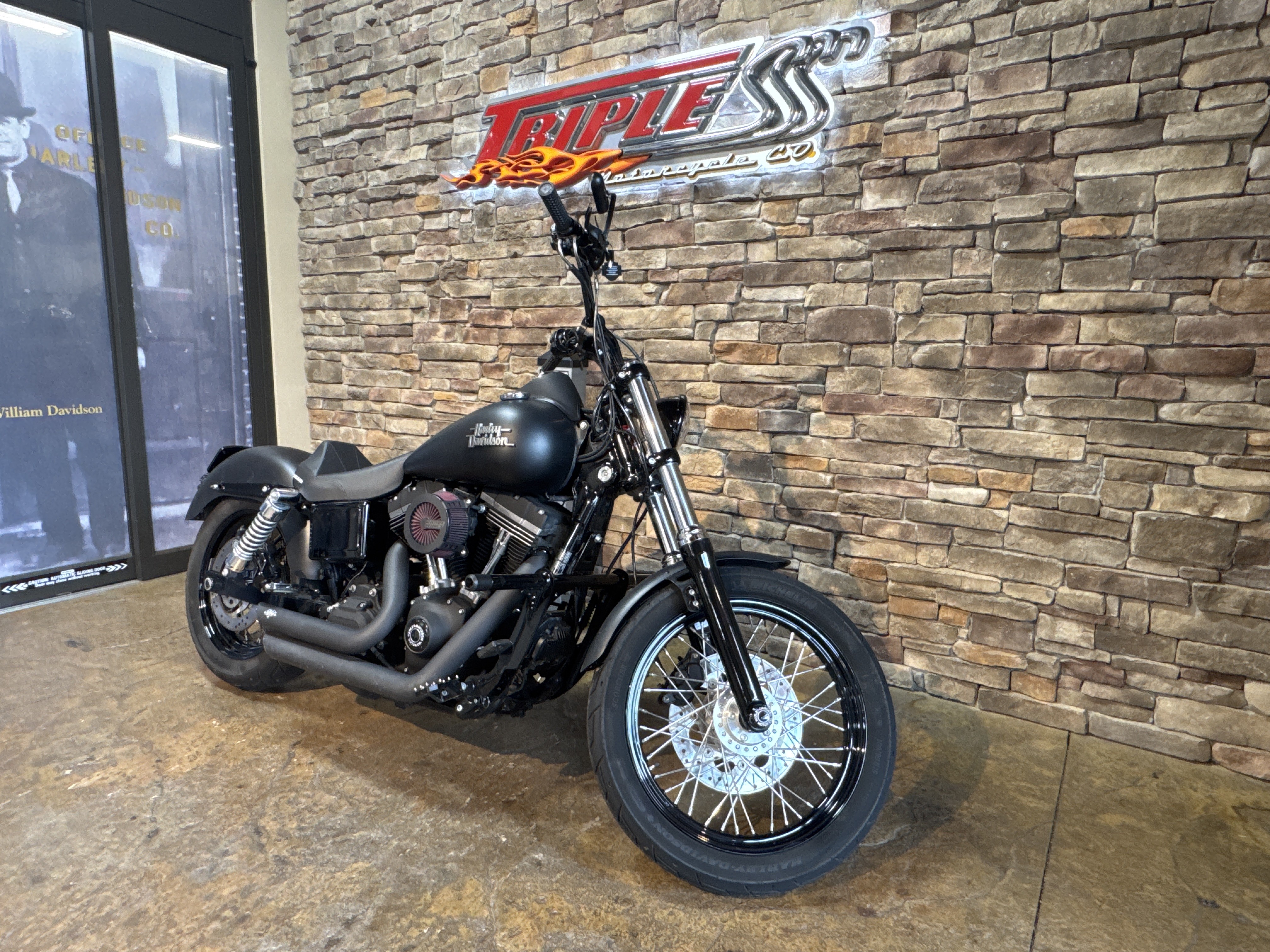 2016 Harley-Davidson Street Bob® 2