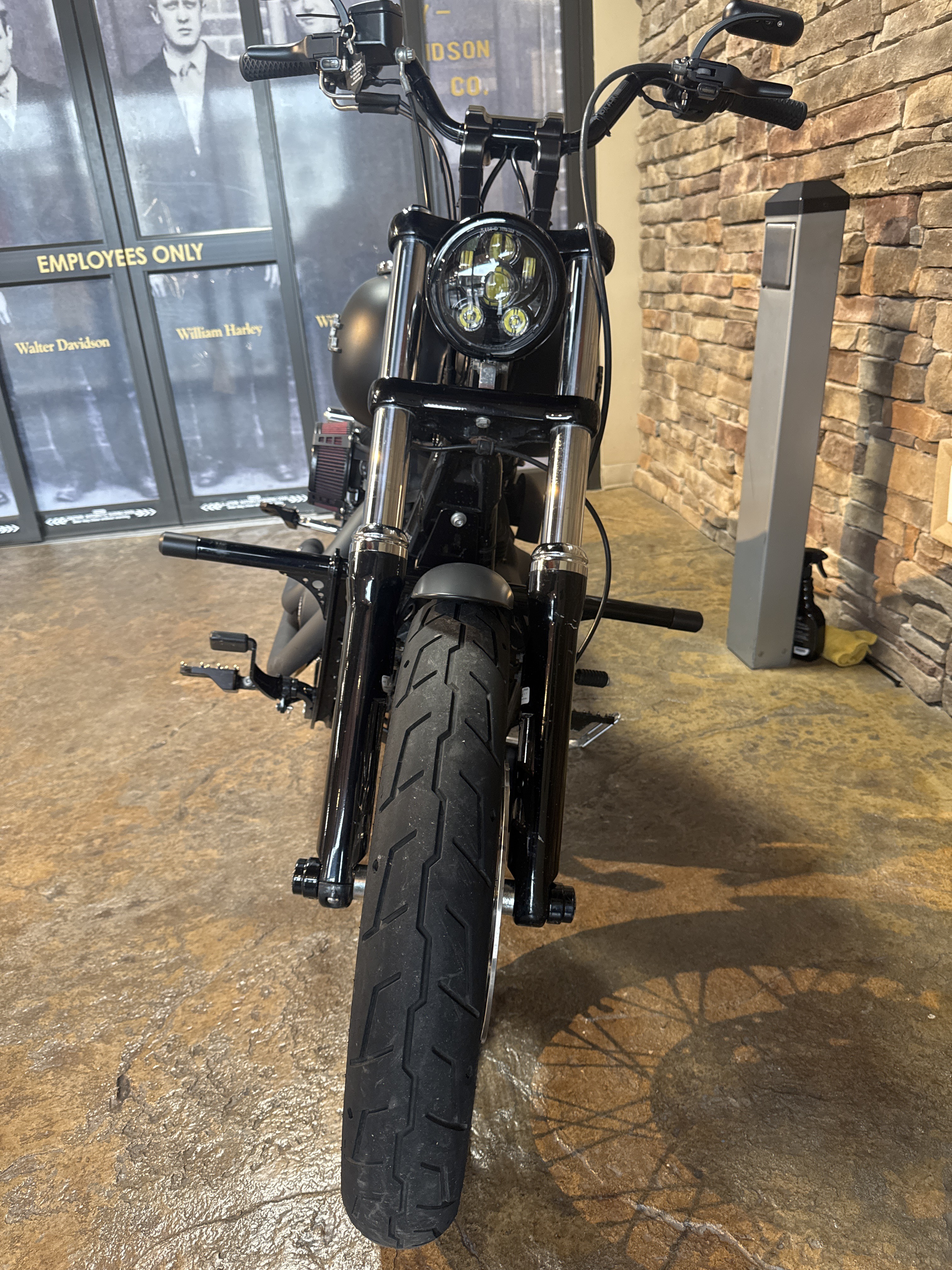 2016 Harley-Davidson Street Bob® 6