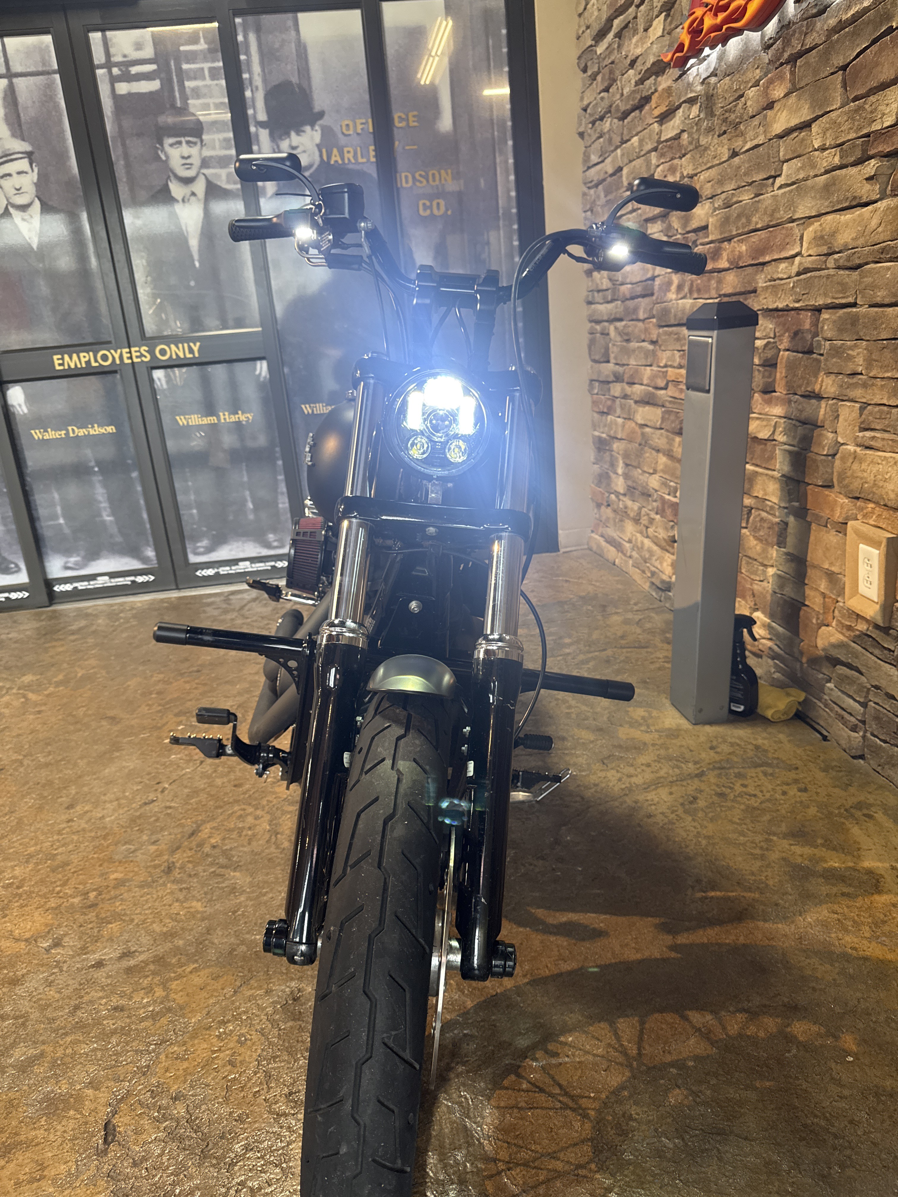 2016 Harley-Davidson Street Bob® 7