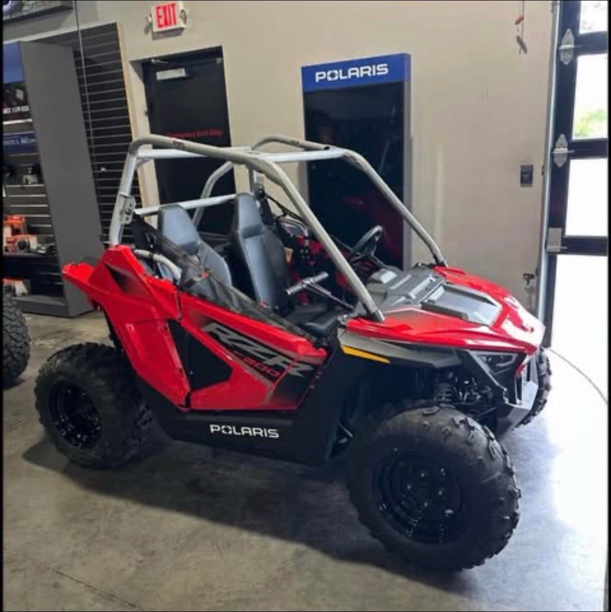 2026 Polaris RZR 200 EFI 1