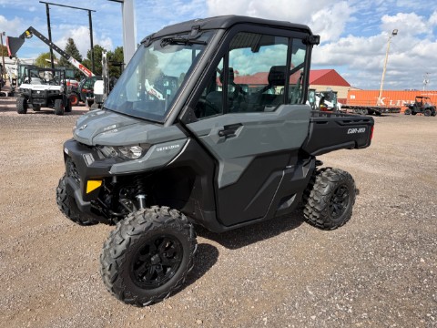 2027 Can-Am Defender DPS CAB HD9