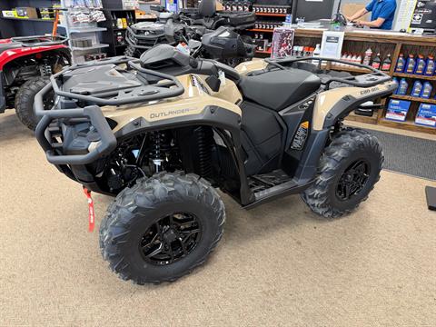 2027 Can-Am Outlander PRO XT HD7