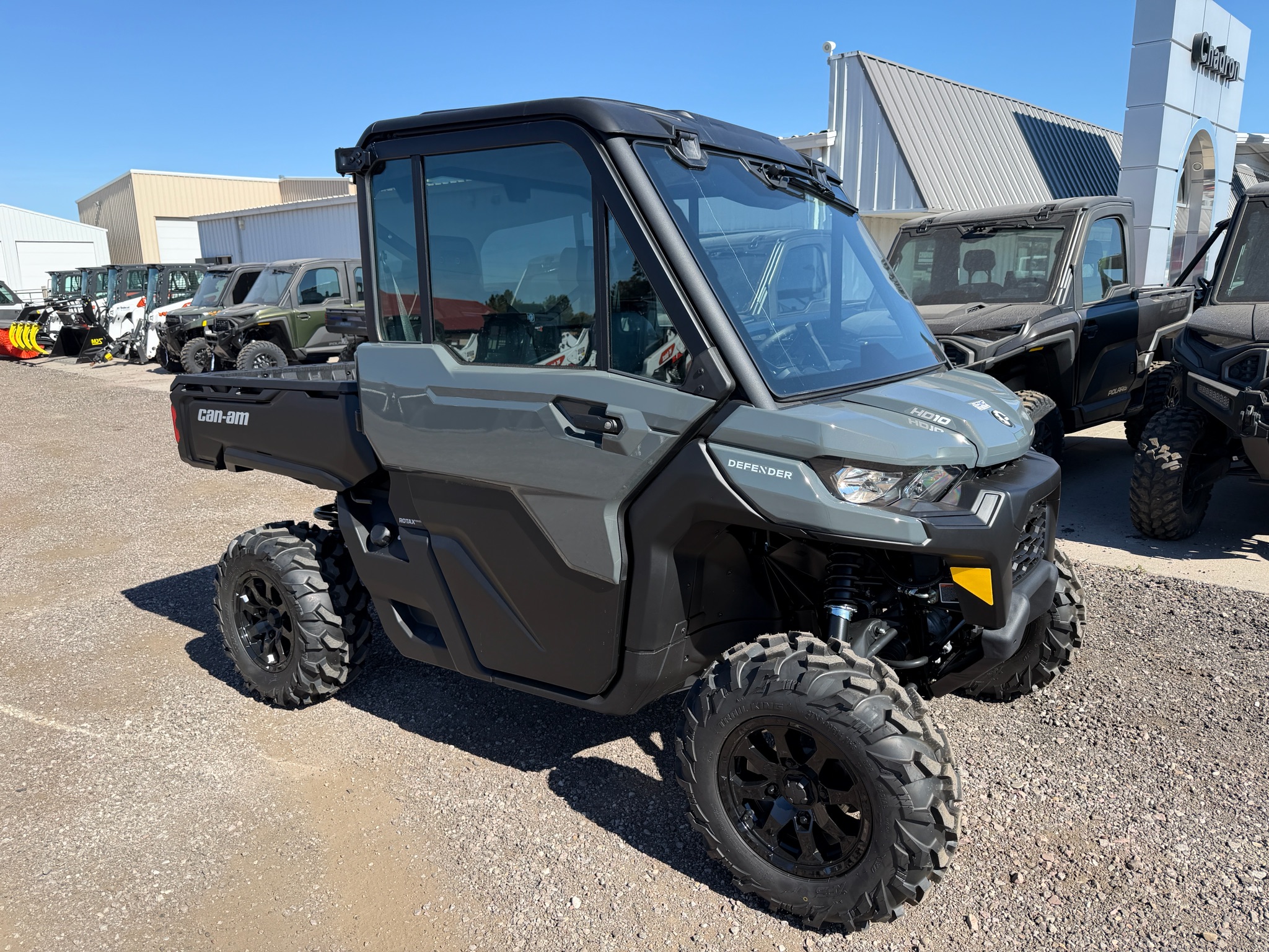 2027 Can-Am™ Defender DPS CAB HD10 3