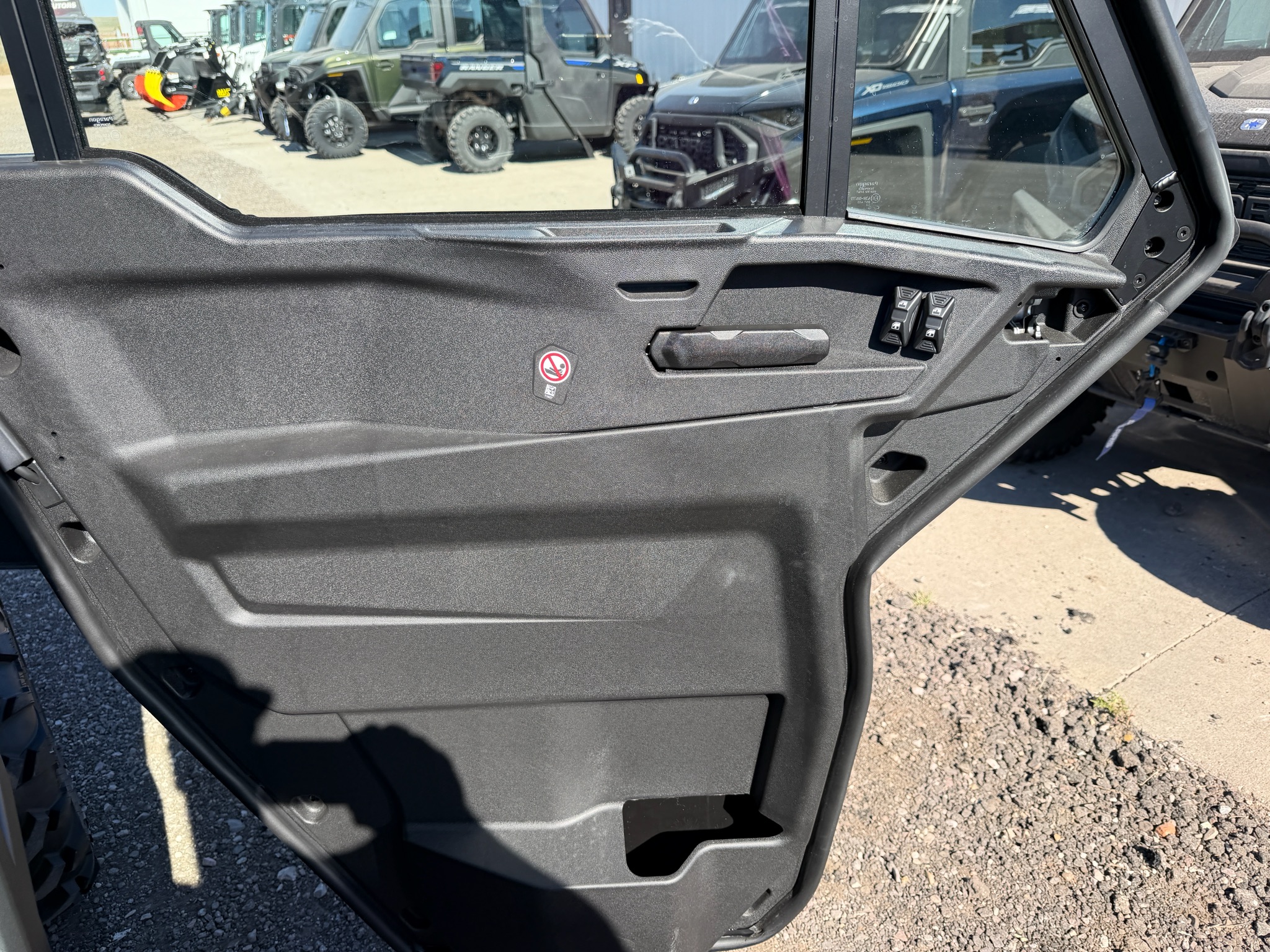 2027 Can-Am™ Defender DPS CAB HD10 7