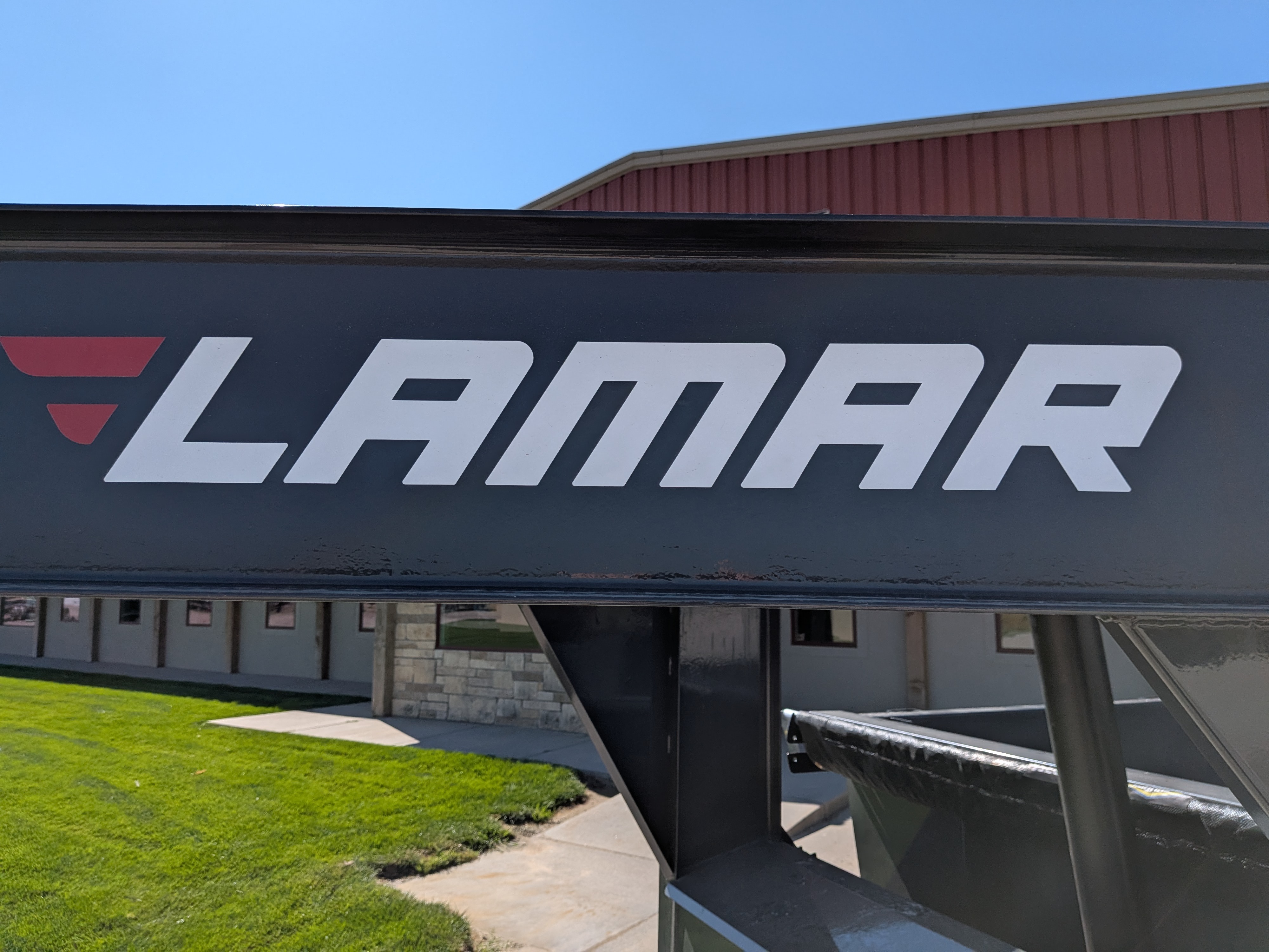 2027 Lamar photo 9