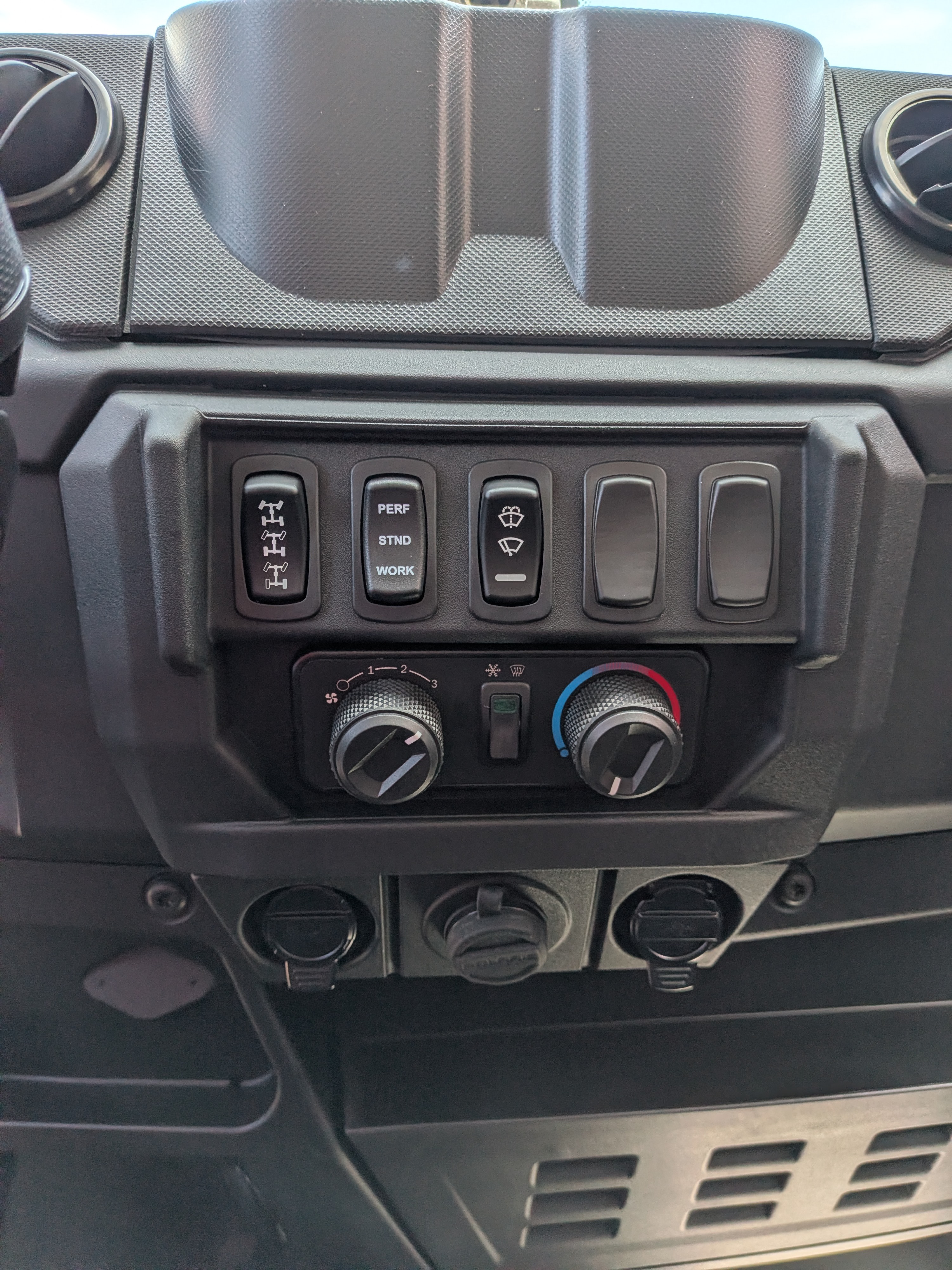 2027 Polaris Ranger Crew XP 1000 NorthStar Premium 11