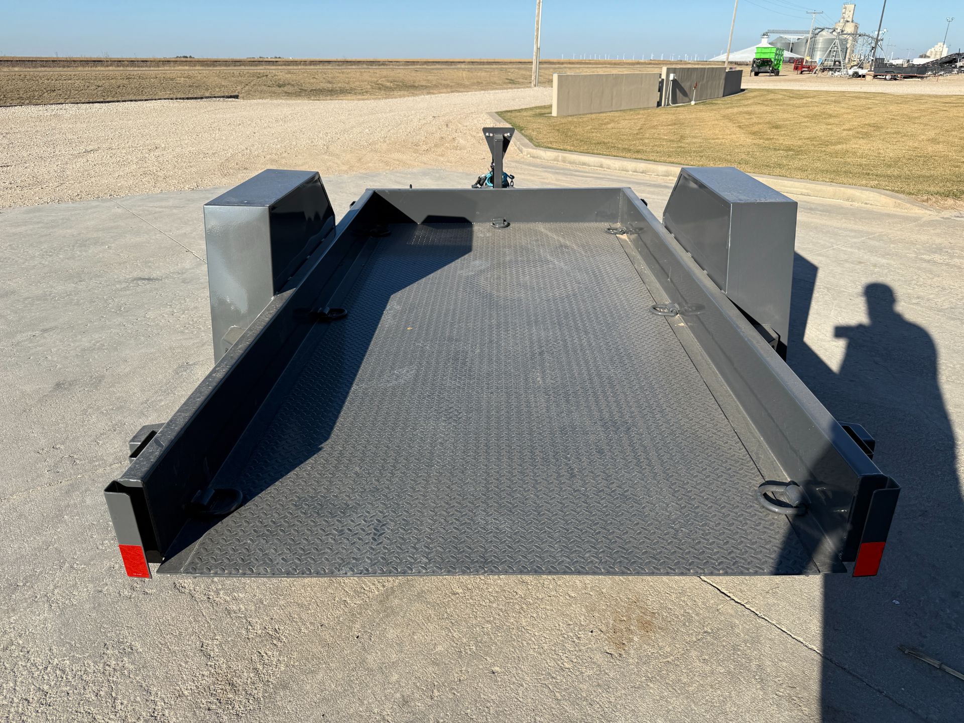 2026 Lamar Scissor Hauler photo 8