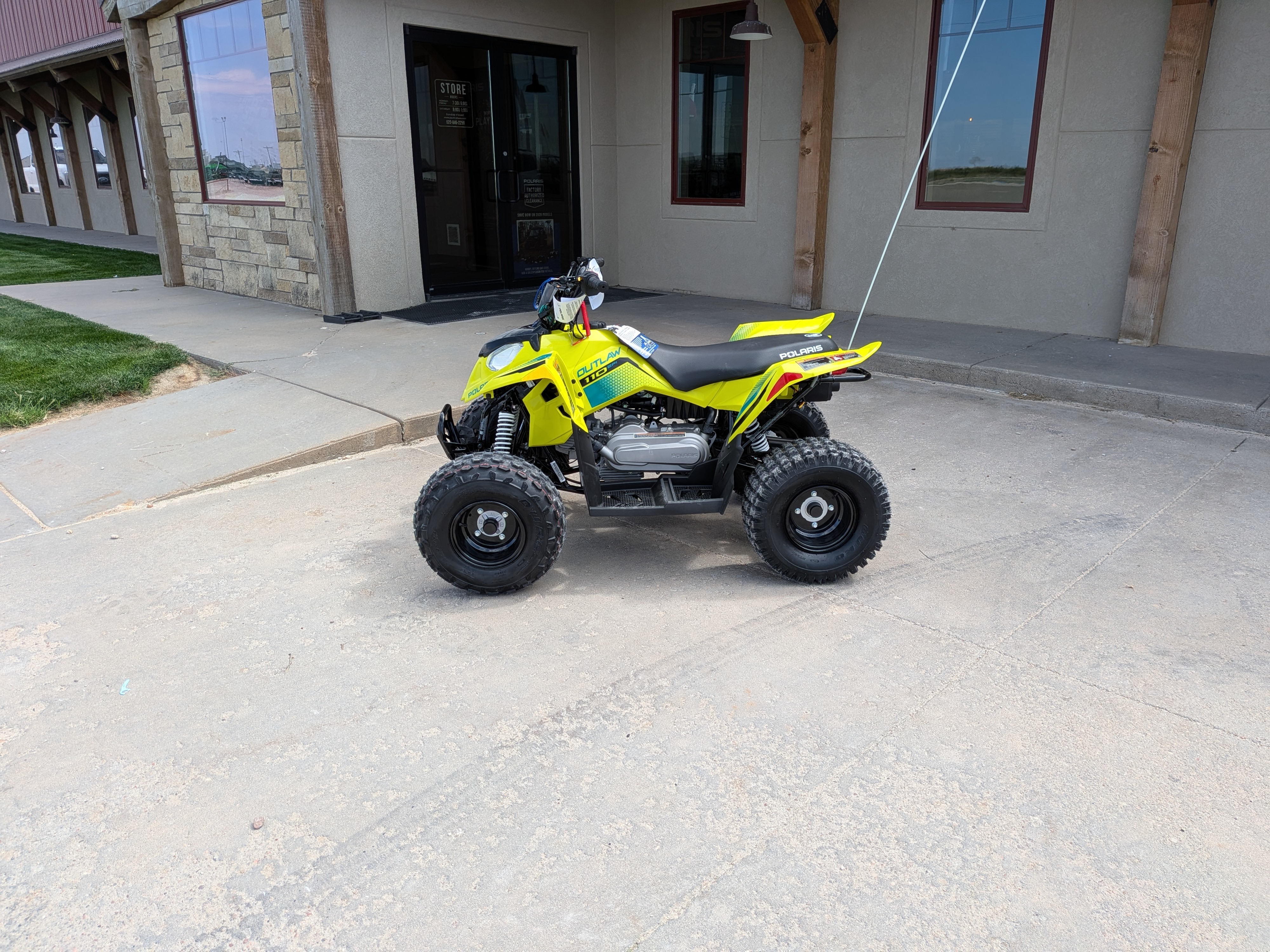 2027 Outlaw 110 EFI
